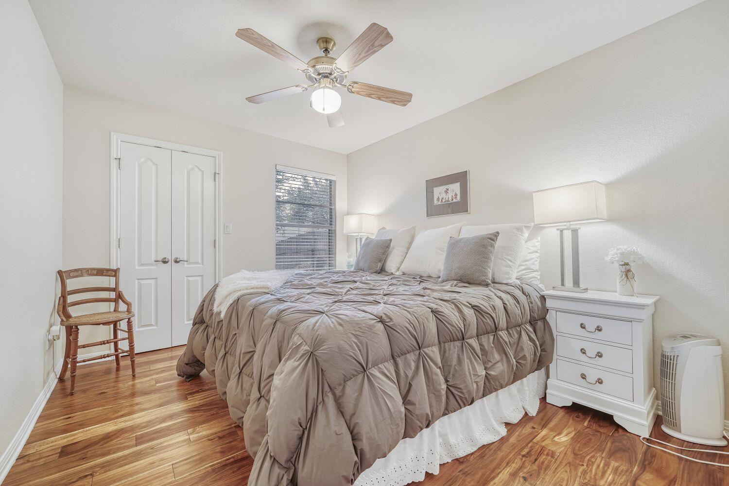 18523 Staghorn Dr, Point Venture, TX 78645