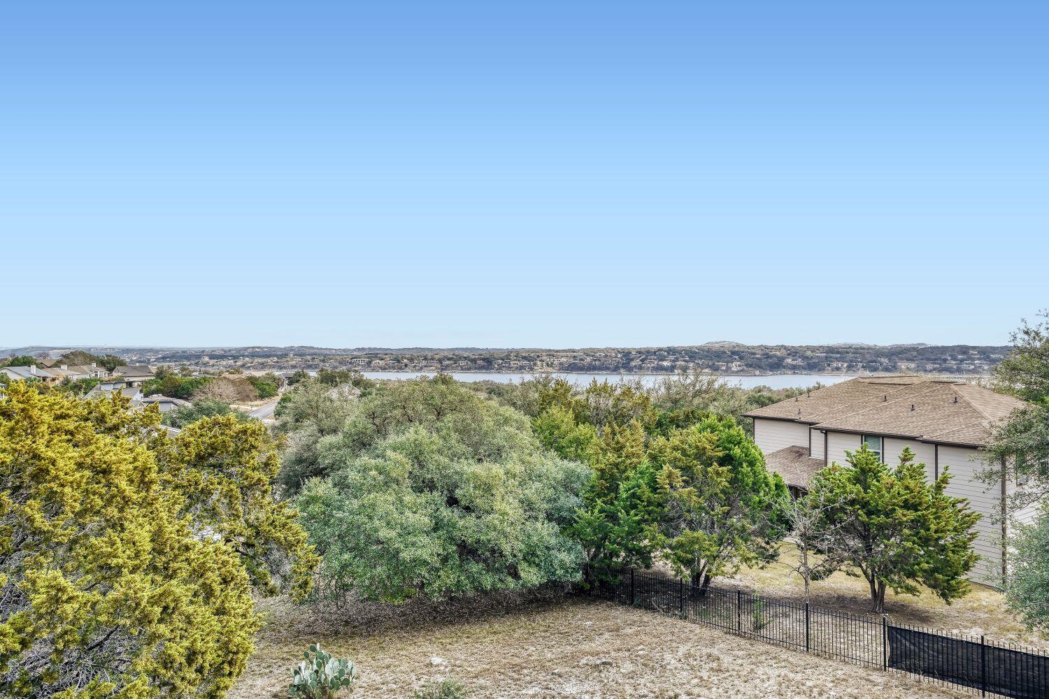 18523 Staghorn Dr, Point Venture, TX 78645