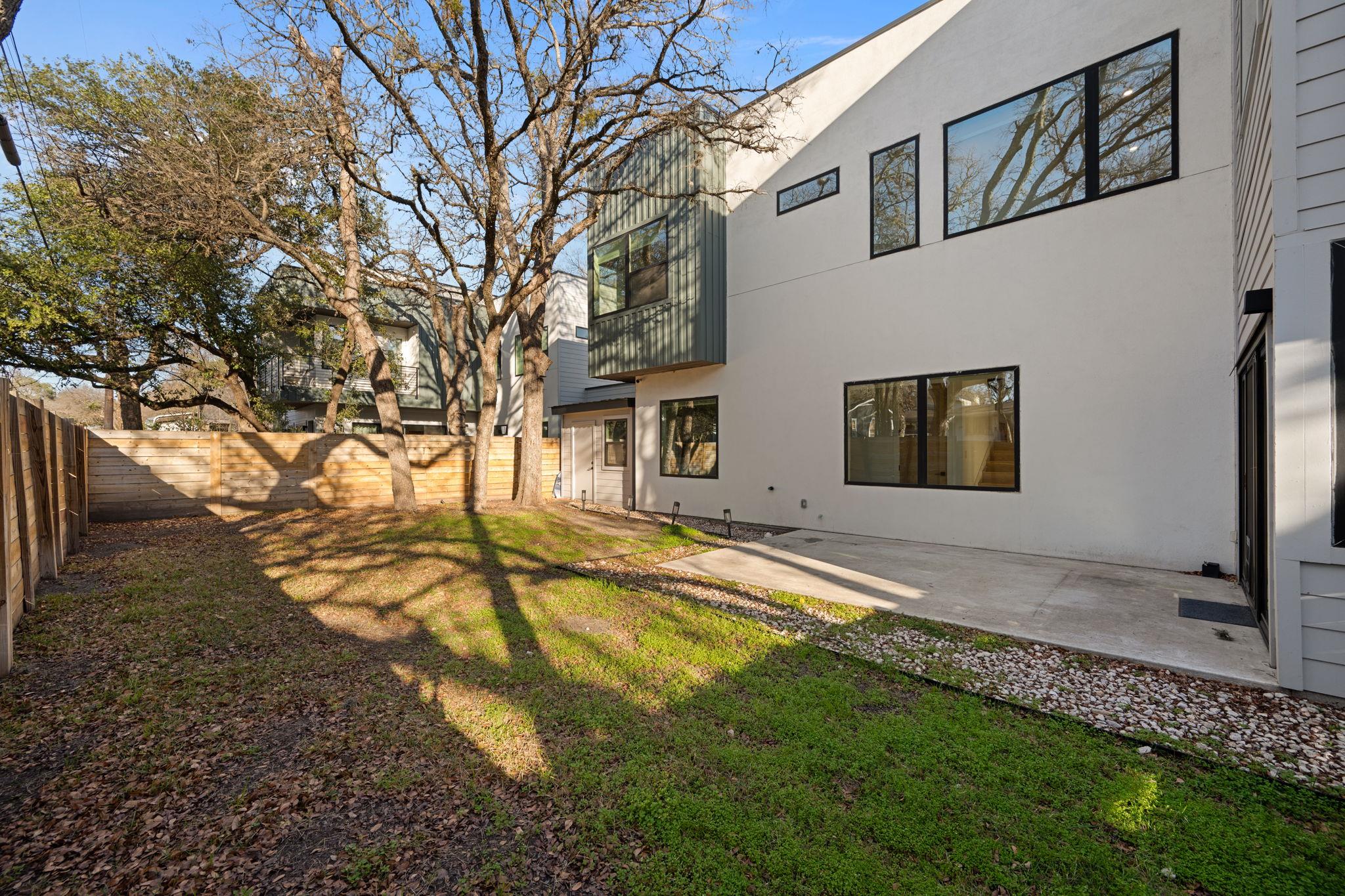 910 Nalide St # B, Austin, TX 78745