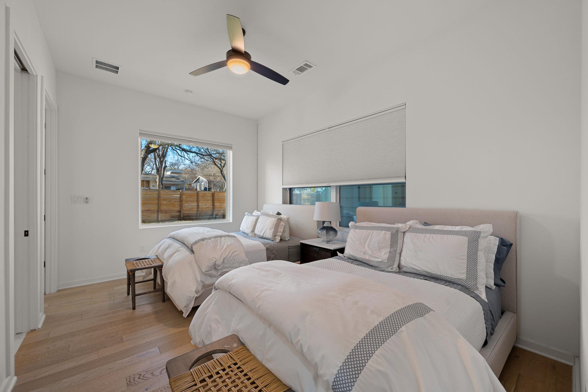 910 Nalide St # B, Austin, TX 78745