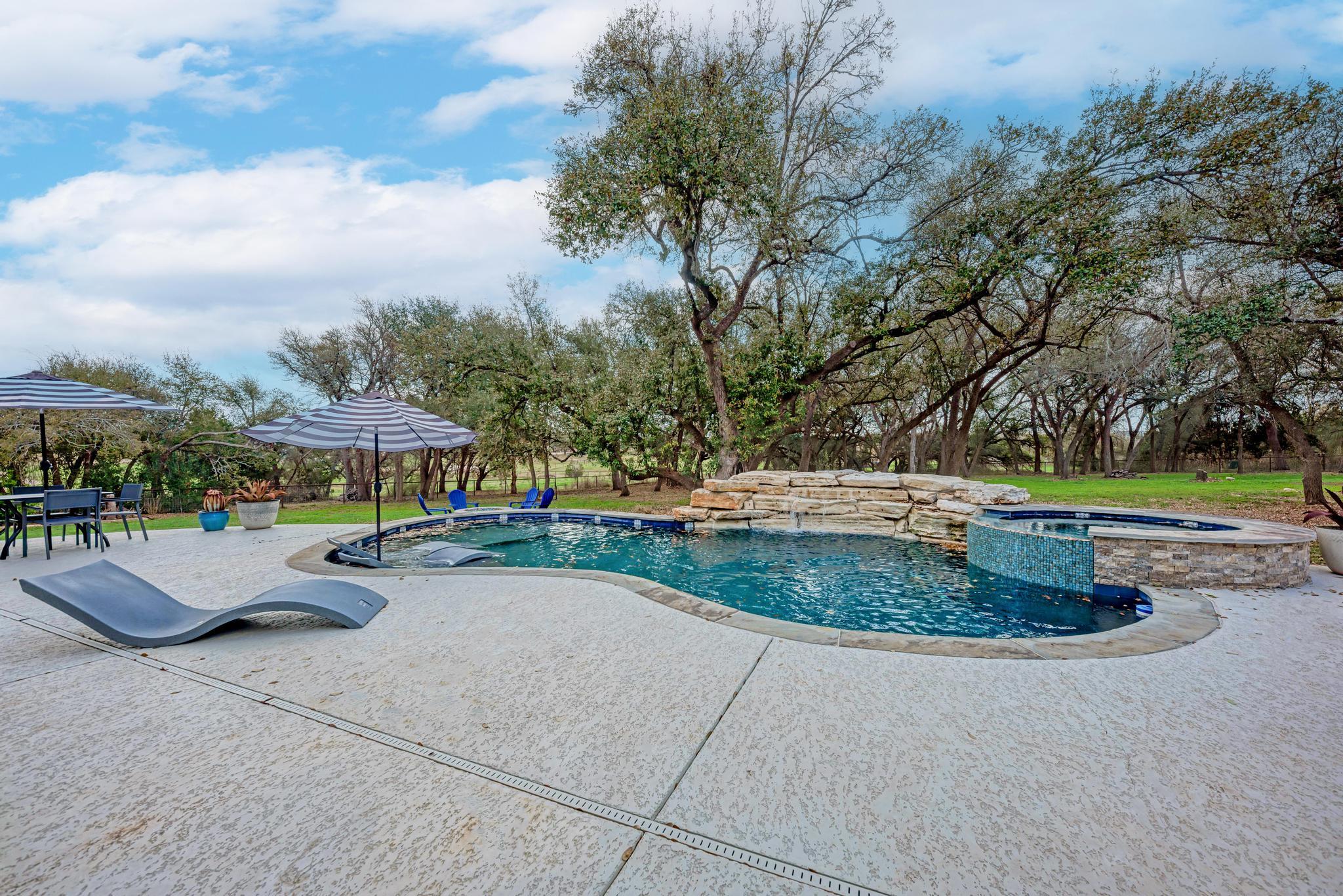 217 Retama Tree Trce, Liberty Hill, TX 78642