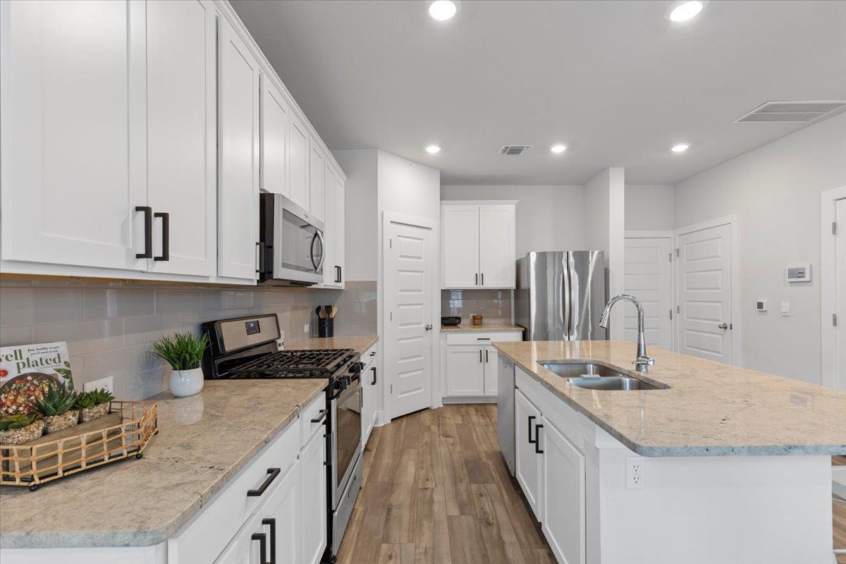 7103 Terrazzo Cottage Ln # 33, Austin, TX 78744