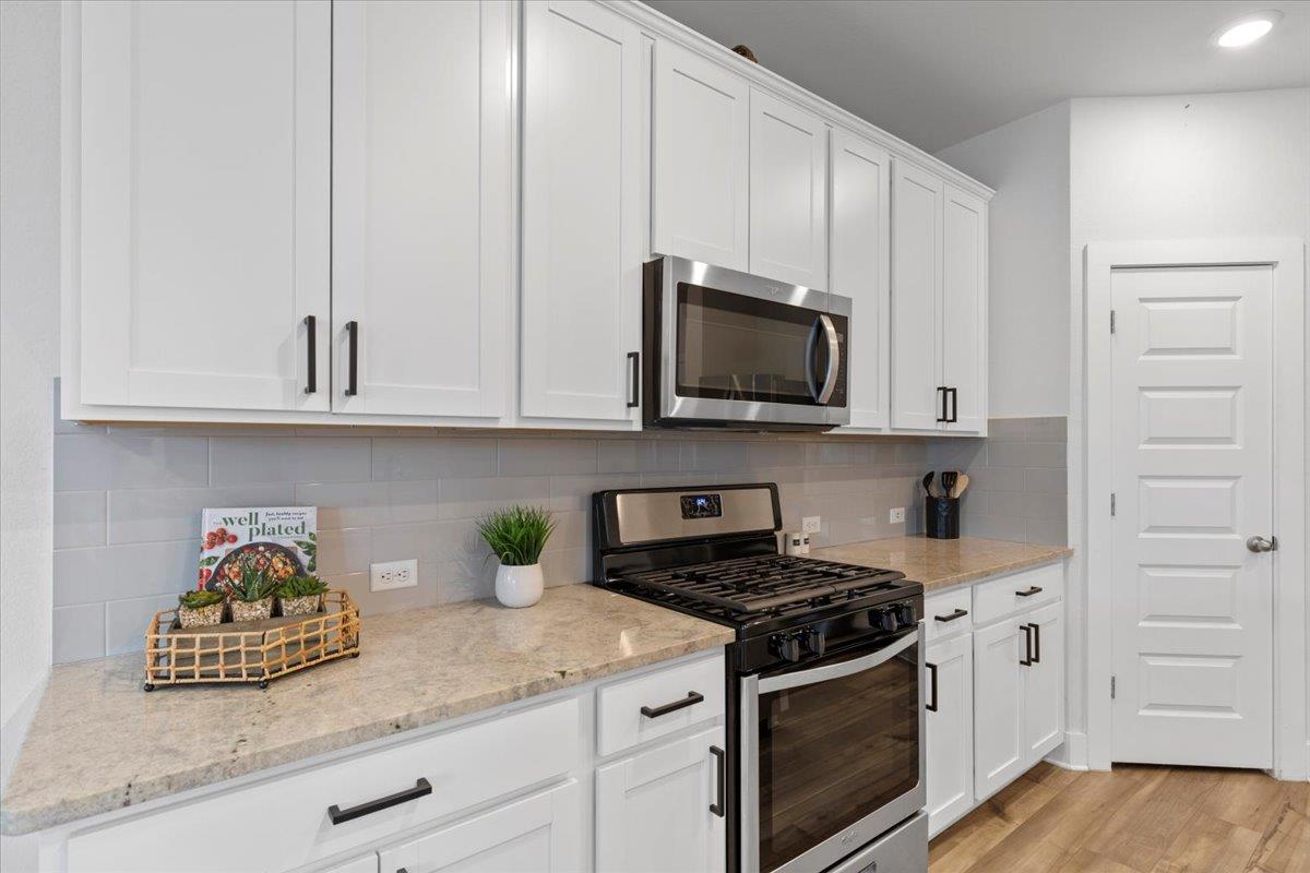 7103 Terrazzo Cottage Ln # 33, Austin, TX 78744