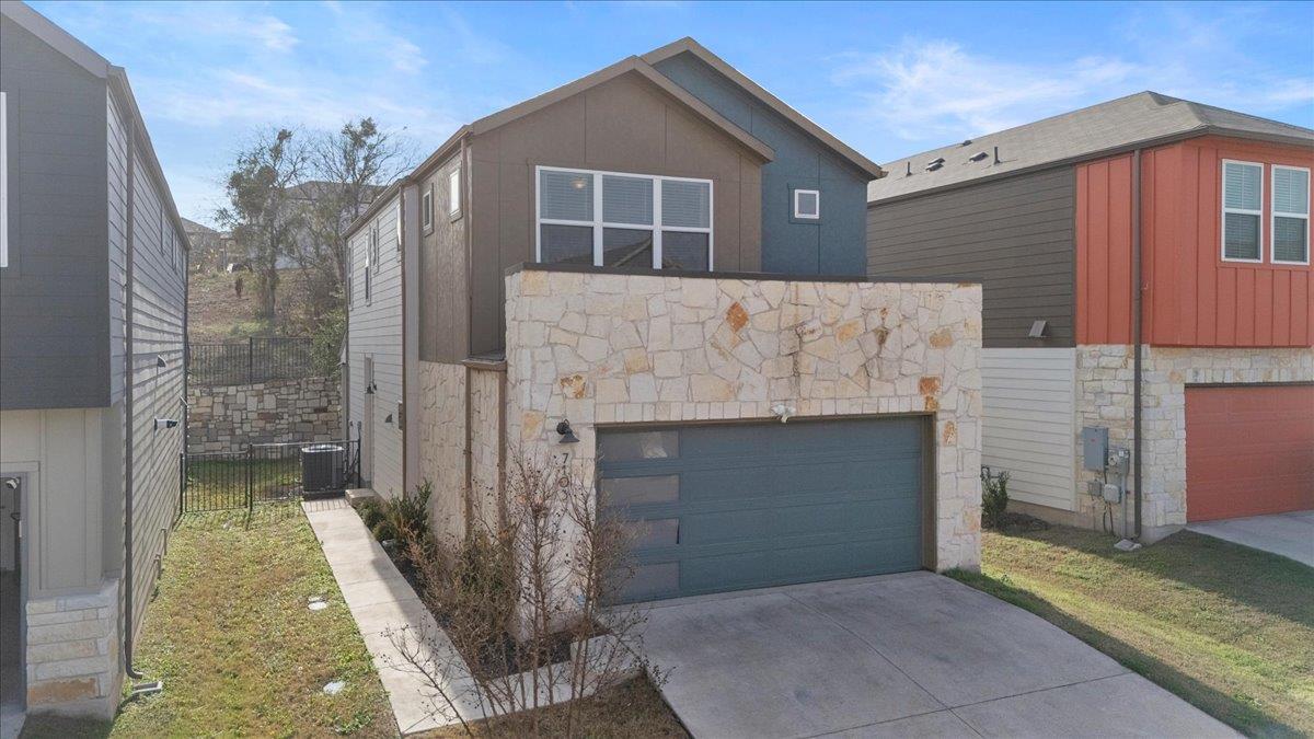 7103 Terrazzo Cottage Ln # 33, Austin, TX 78744