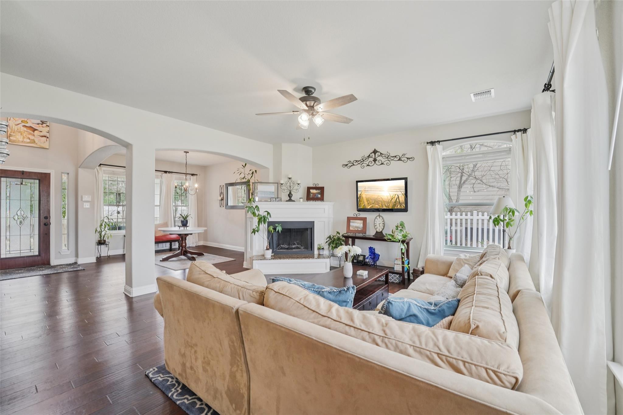 316 Caraway, Kyle, TX 78640