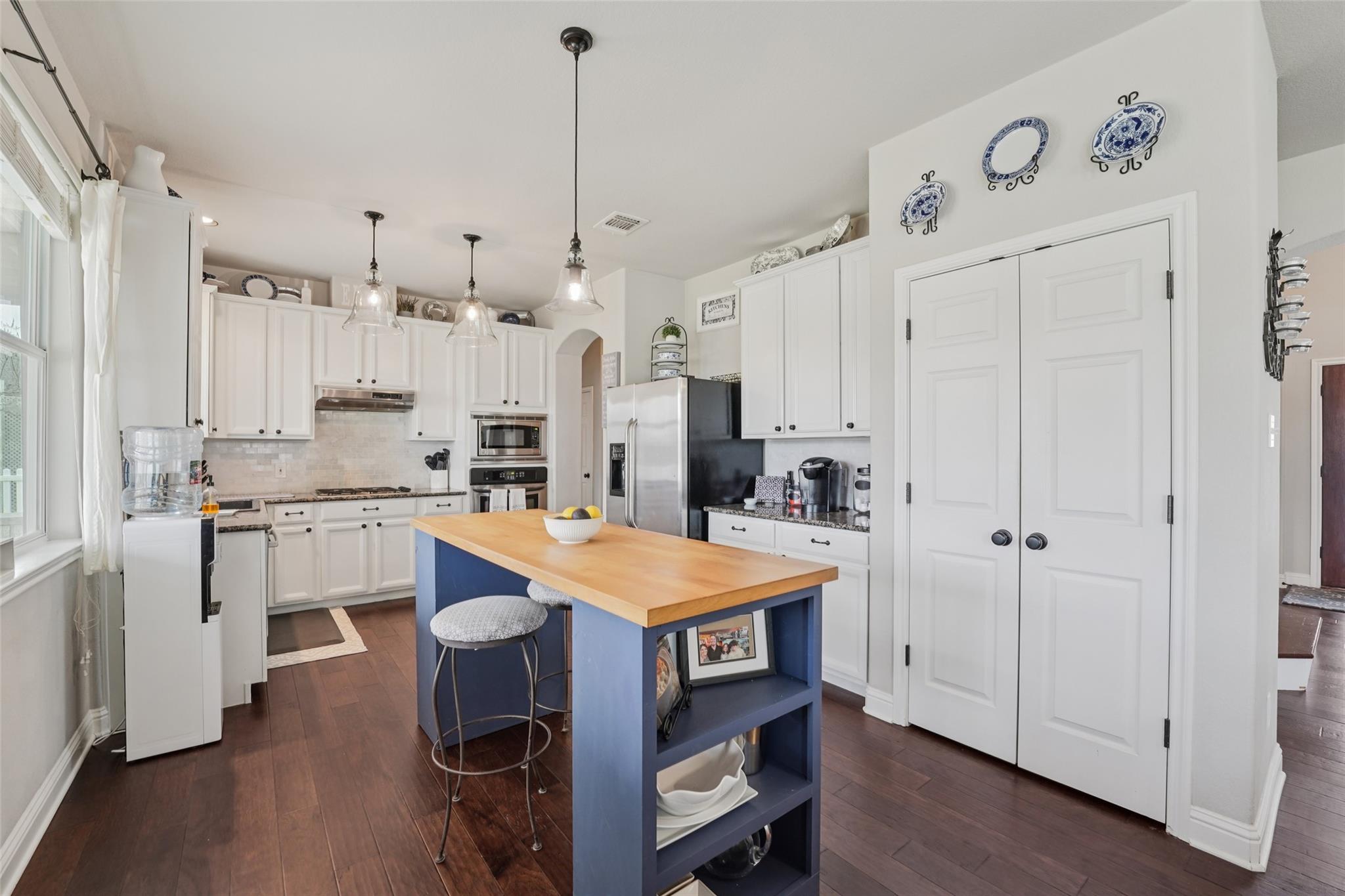 316 Caraway, Kyle, TX 78640