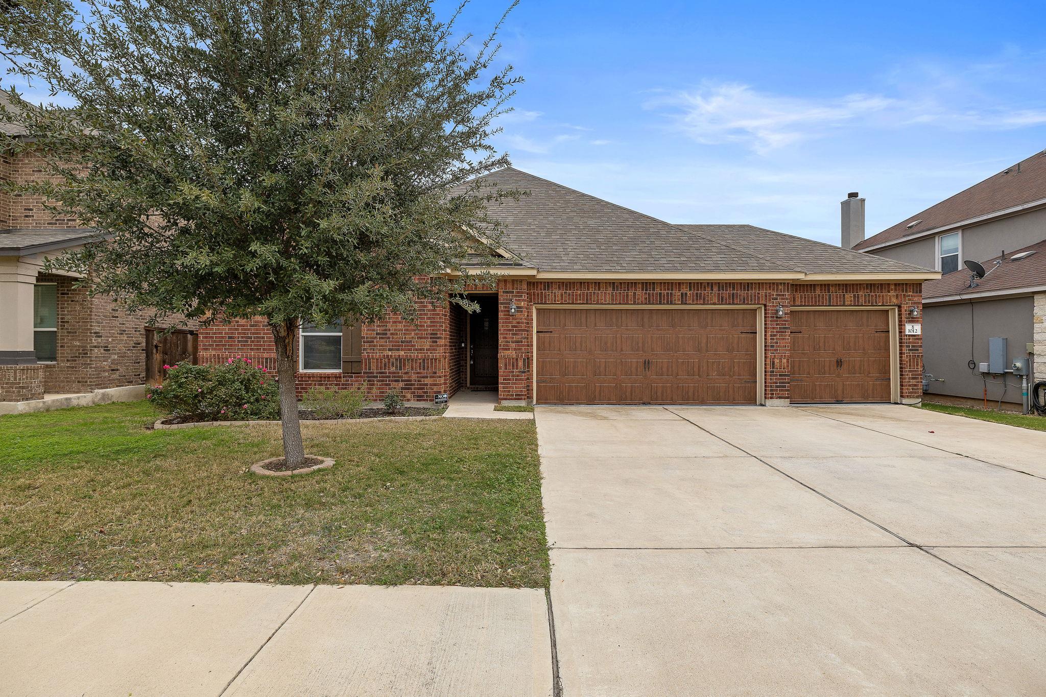 1012 Plano Ln, Leander, TX 78641