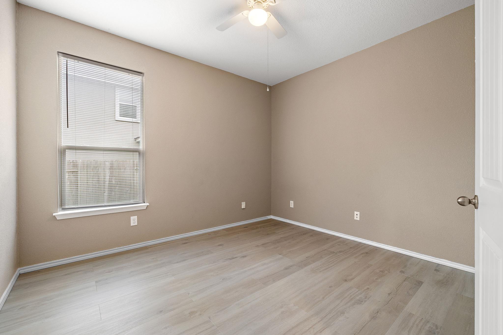 1012 Plano Ln, Leander, TX 78641