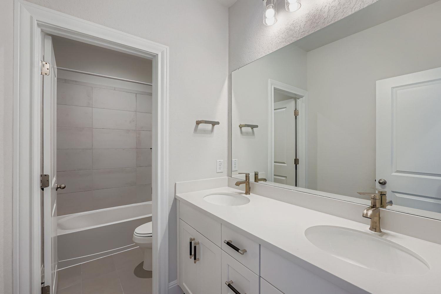 121 Prickly Poppy Loop, Kyle, TX 78640