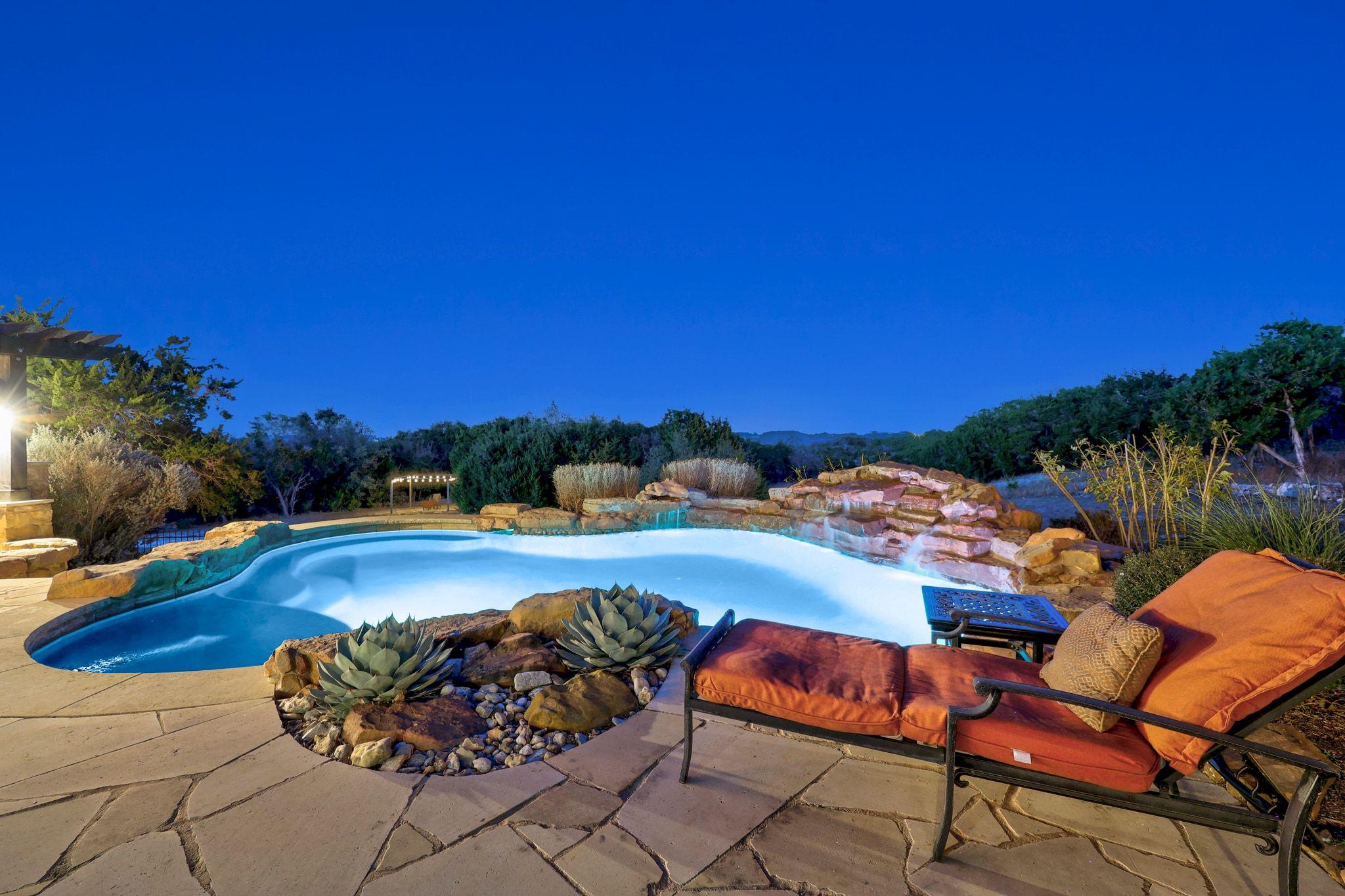 161 Milestone Rd, Liberty Hill, TX 78642