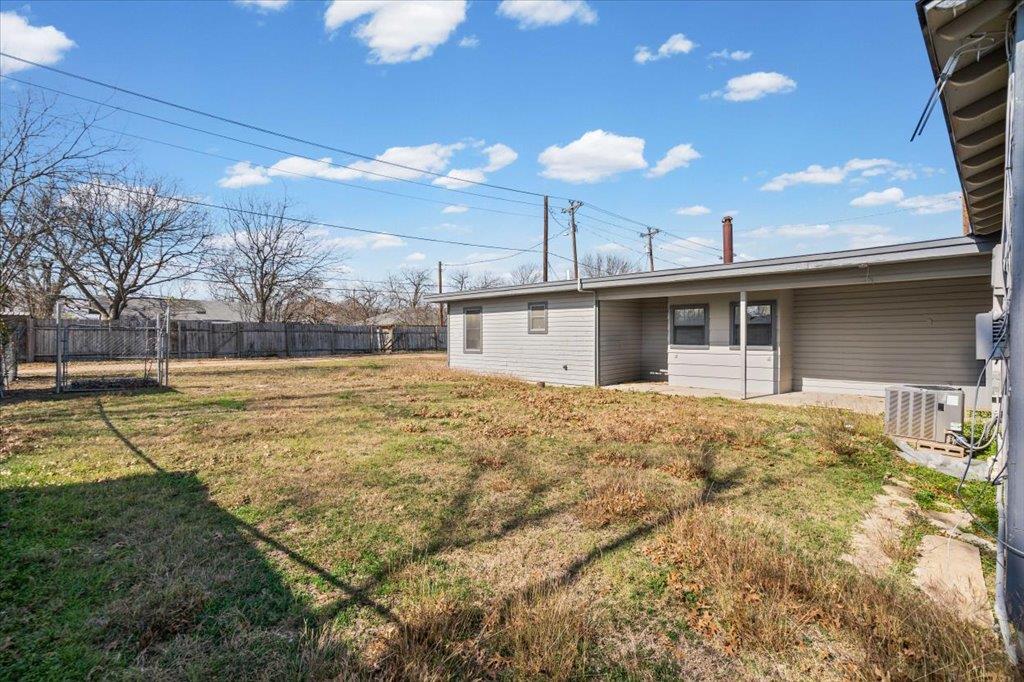 301 S Highway 183, Leander, TX 78641