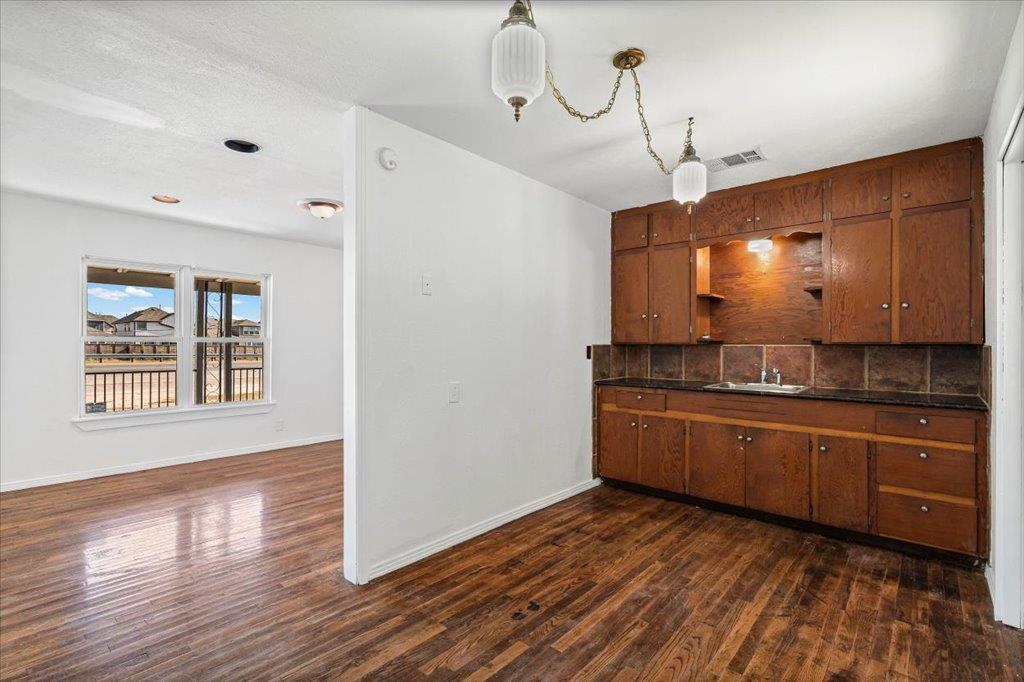 301 S Highway 183, Leander, TX 78641