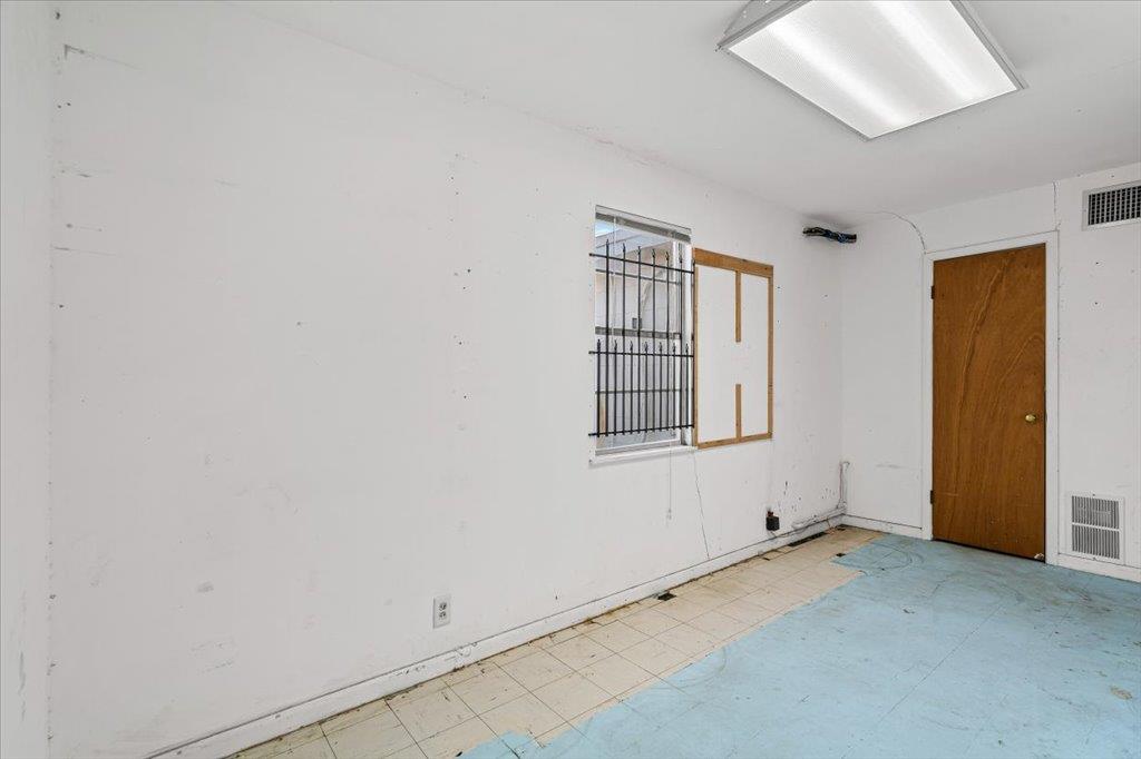 301 S Highway 183, Leander, TX 78641