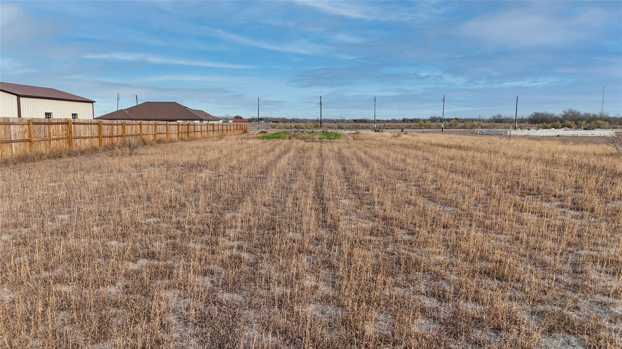 631 County Road 5715, Natalia, TX 78059