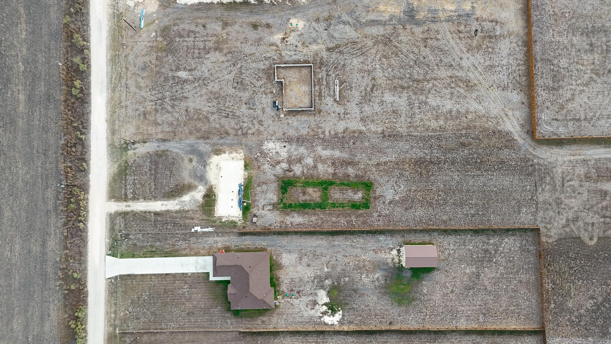 631 County Road 5715, Natalia, TX 78059