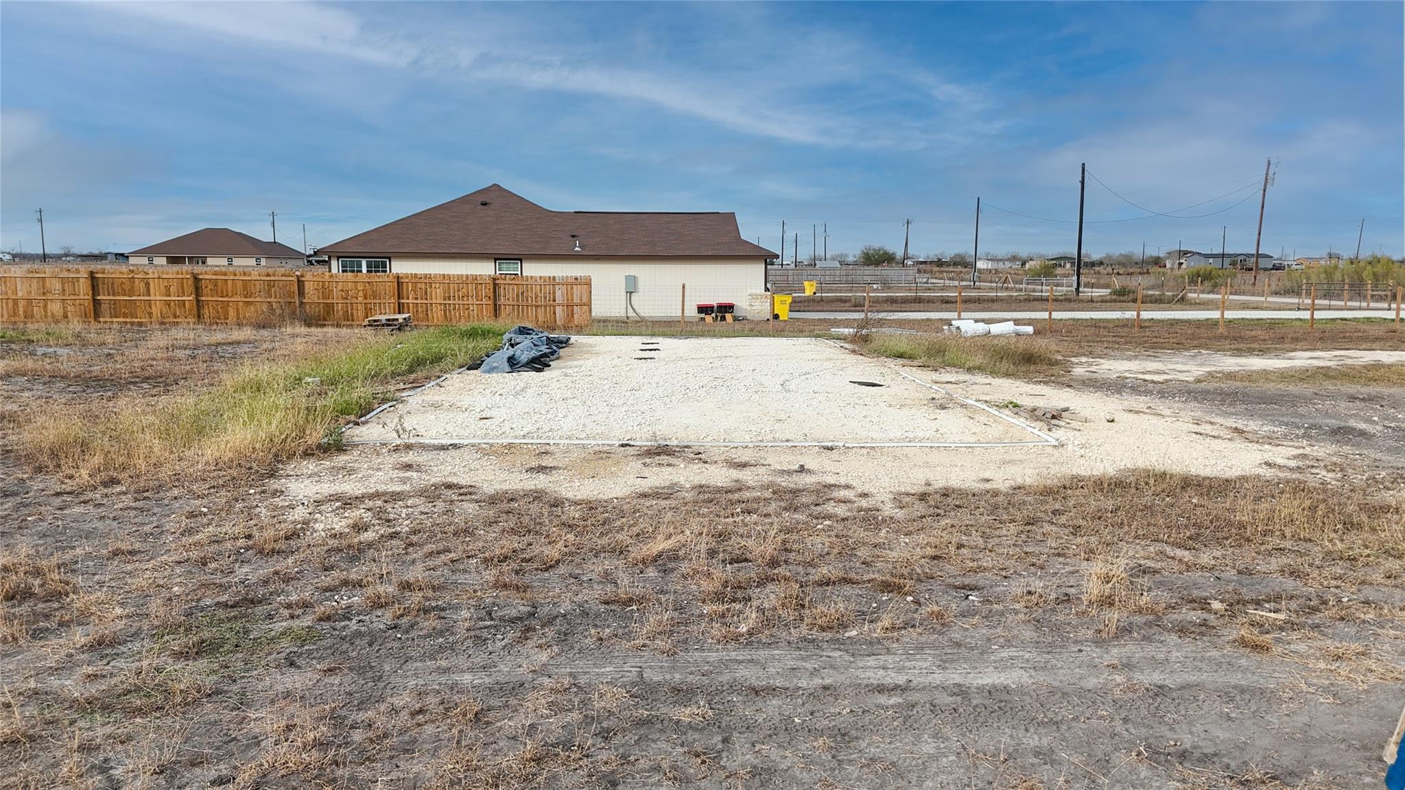 631 County Road 5715, Natalia, TX 78059