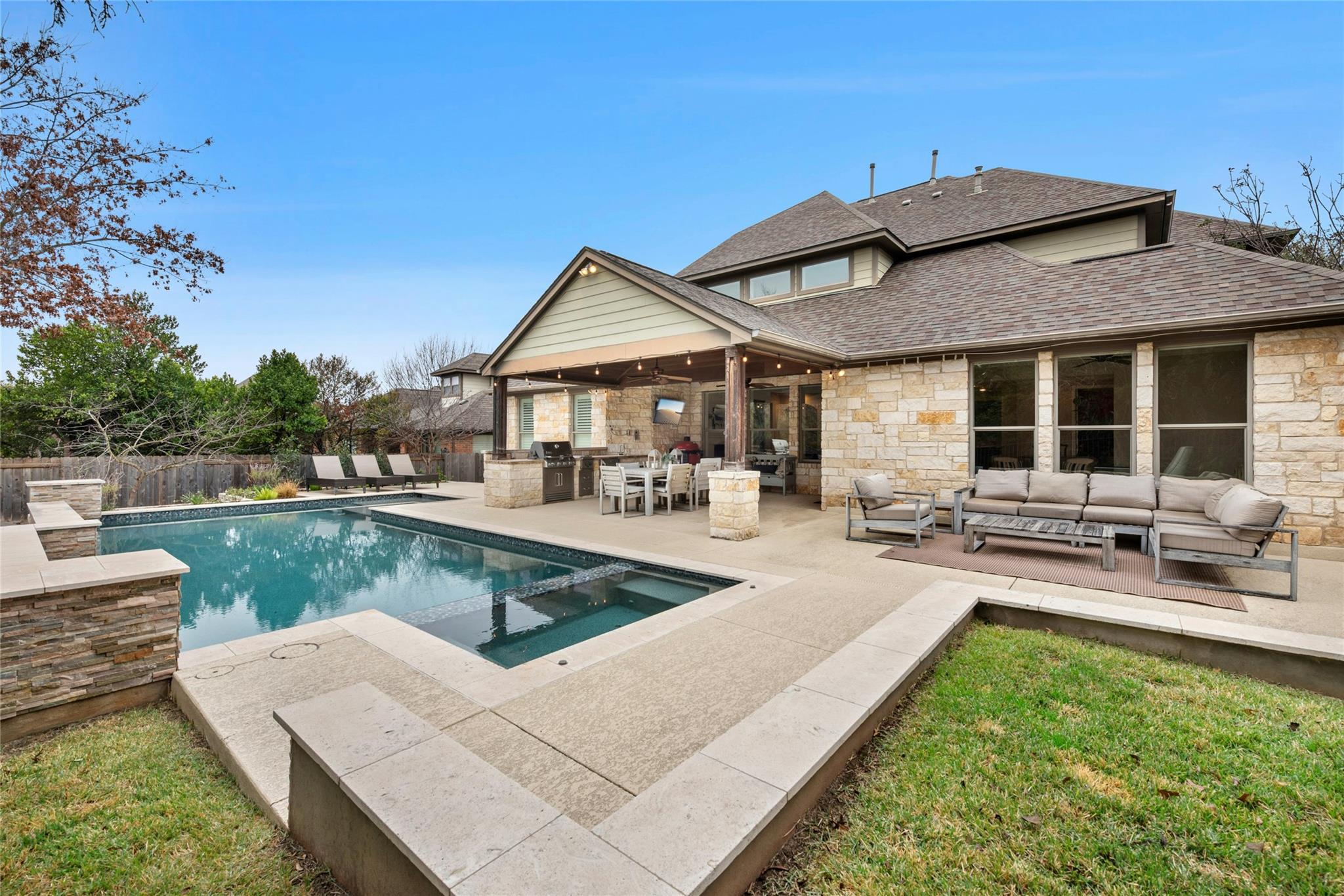 1313 Nova Ct, Austin, TX 78732