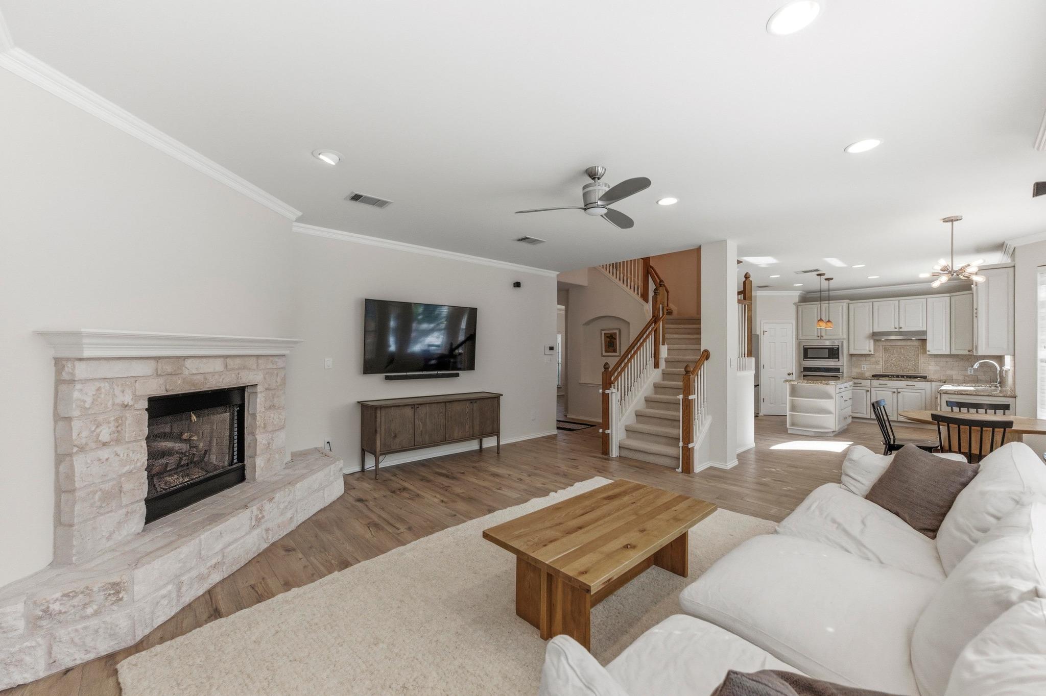 4509 Hibiscus Valley Dr, Austin, TX 78739