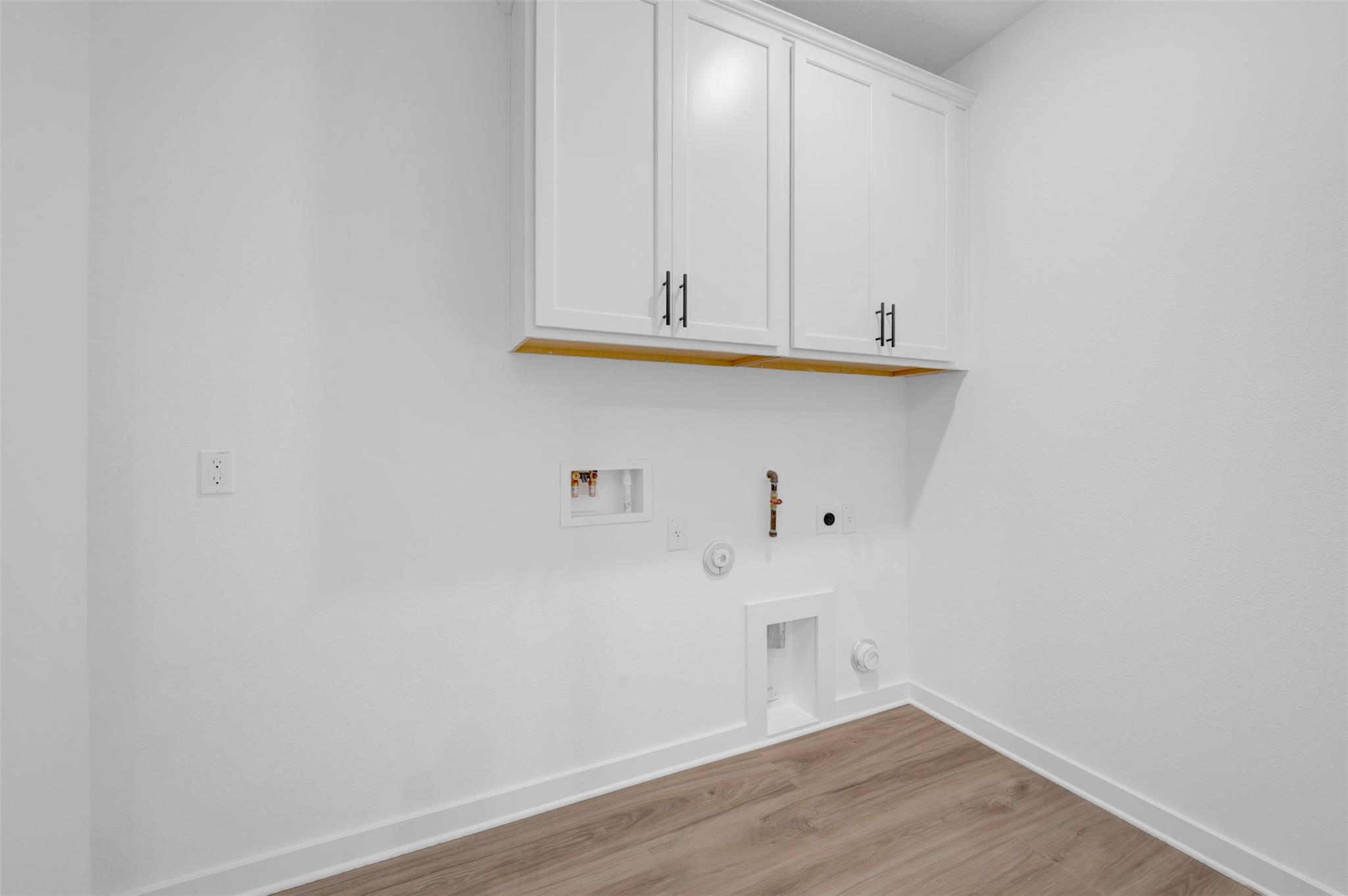 3929 Waxahachie Rd, Leander, TX 78641