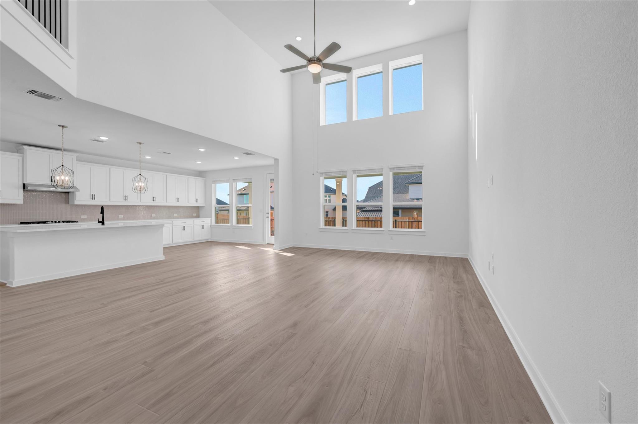 3929 Waxahachie Rd, Leander, TX 78641