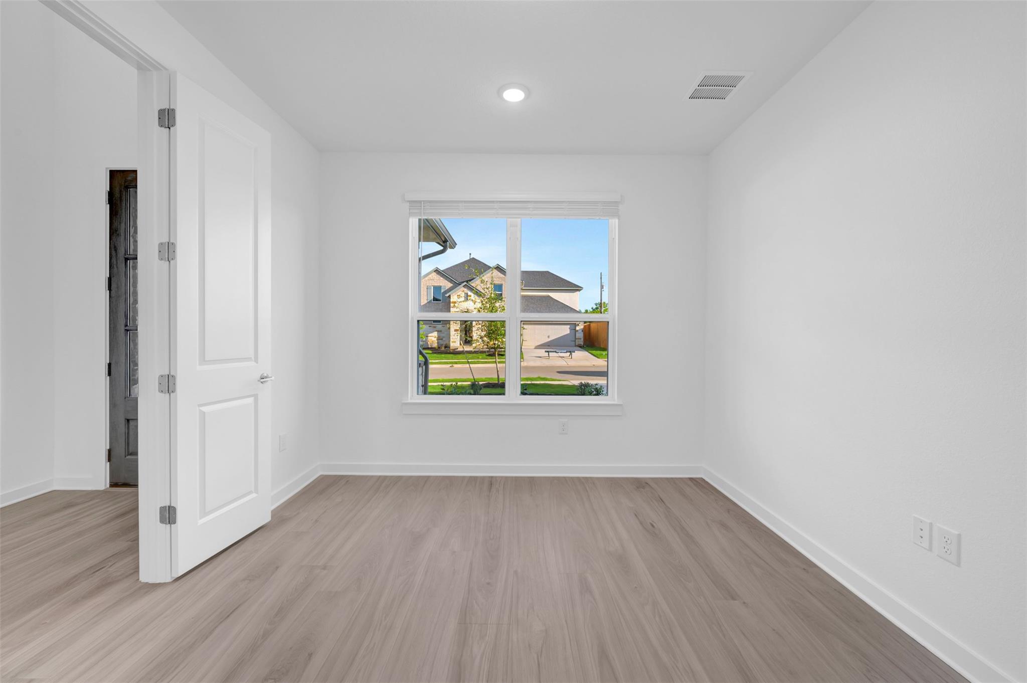 3929 Waxahachie Rd, Leander, TX 78641