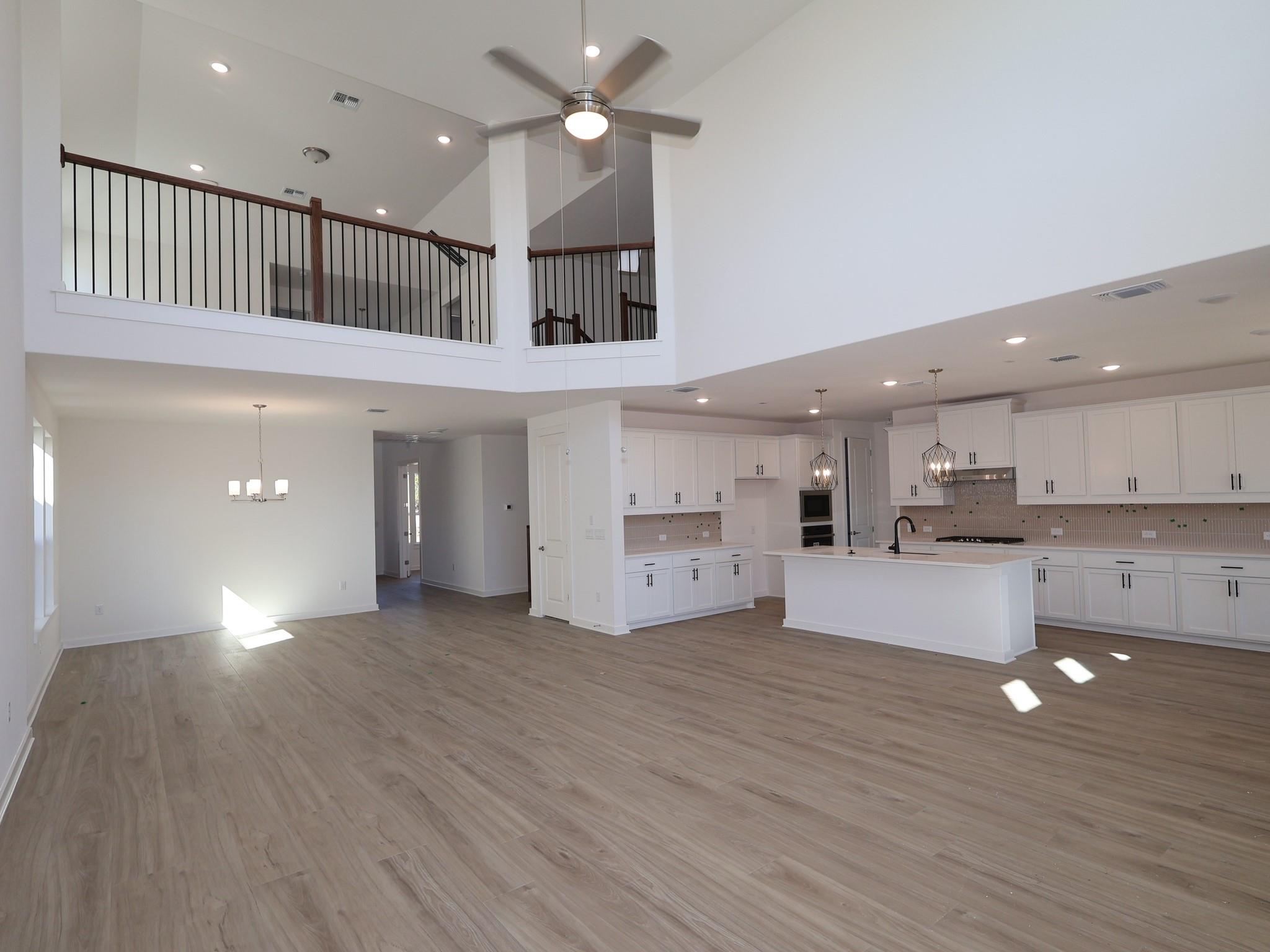 3929 Waxahachie Rd, Leander, TX 78641