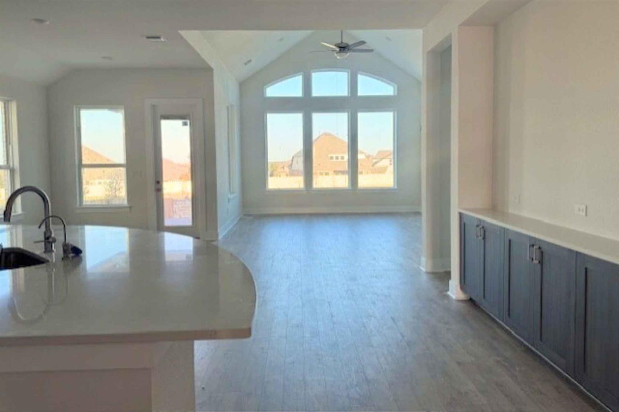 1300 Snowdrop Dr, Georgetown, TX 78628