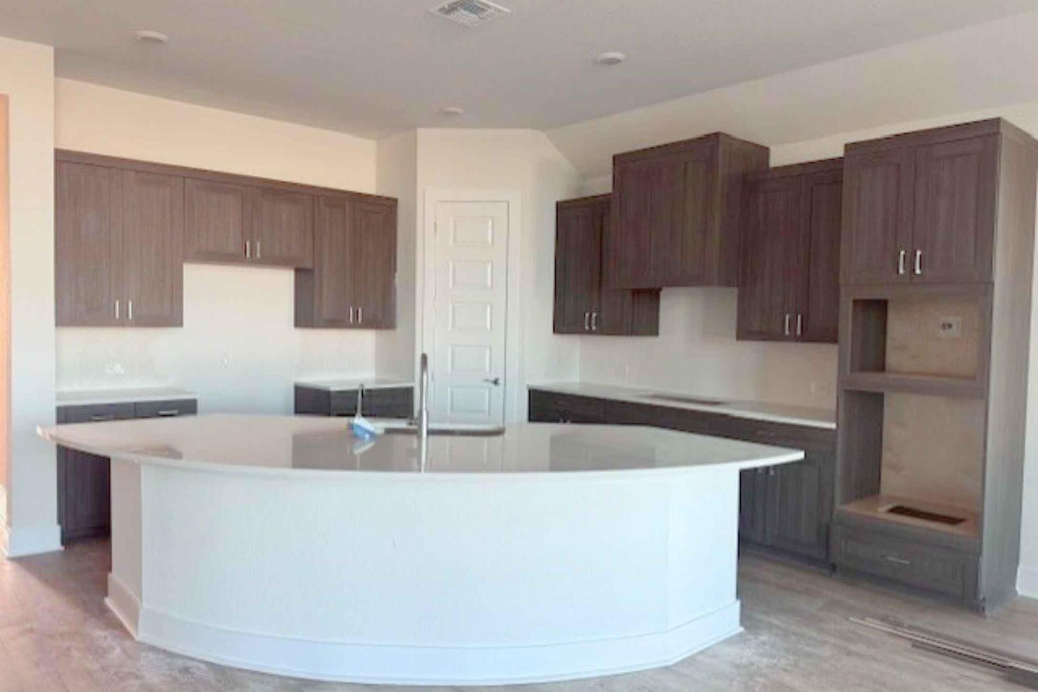 1300 Snowdrop Dr, Georgetown, TX 78628