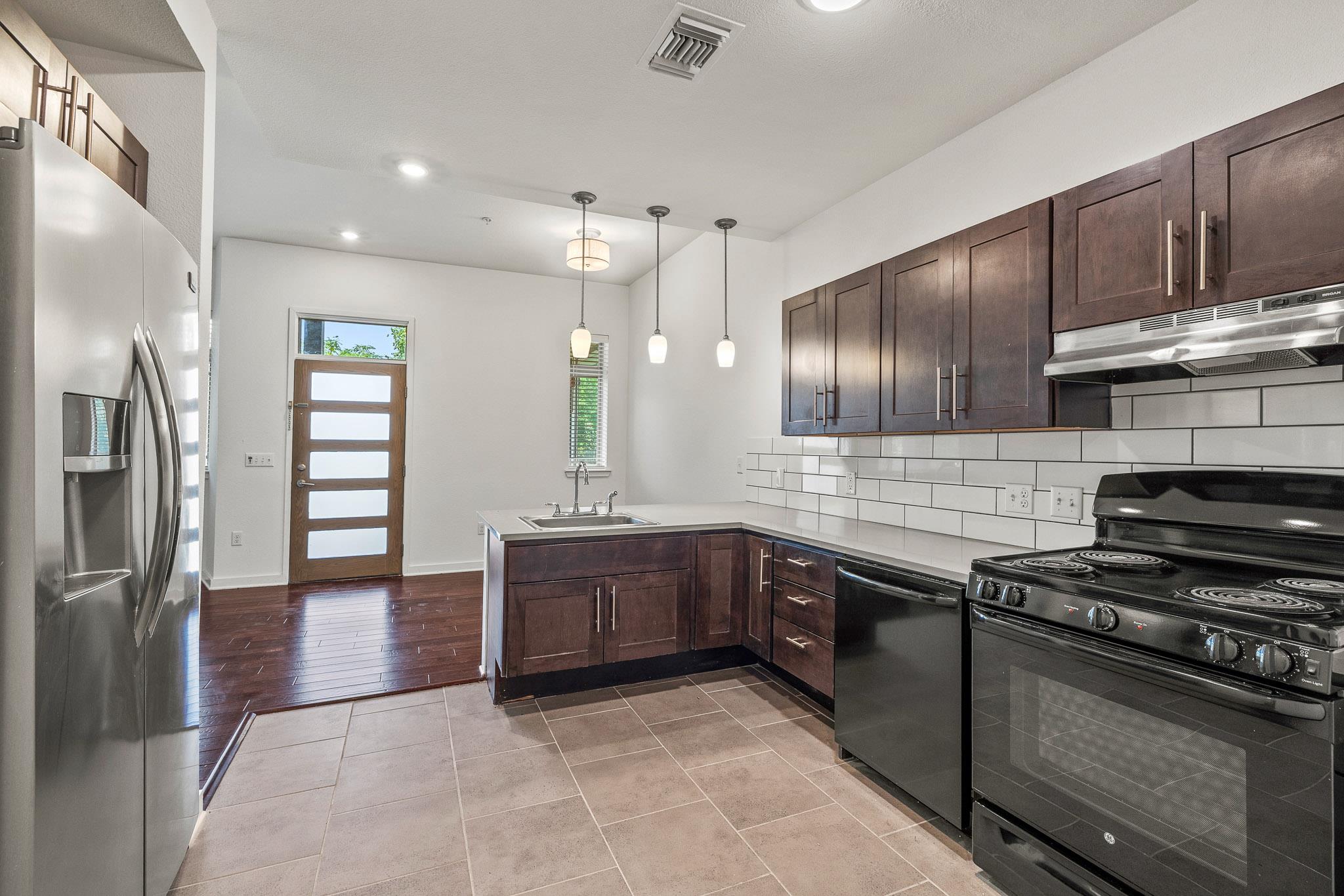 6700 Menchaca Rd # 11, Austin, TX 78745