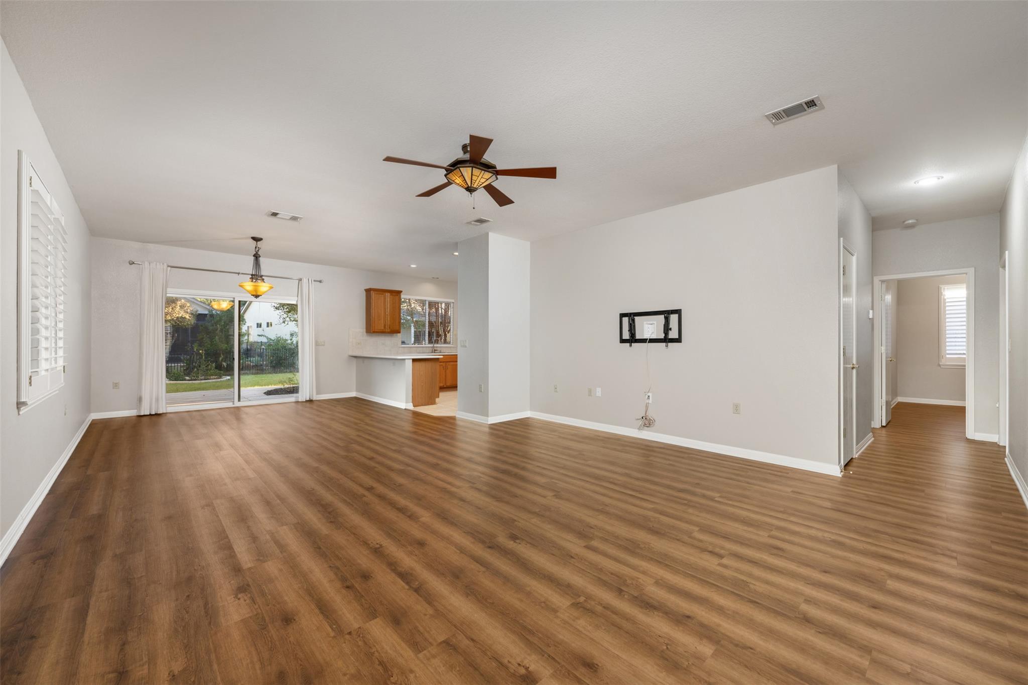 105 Lubbock Dr, Georgetown, TX 78633