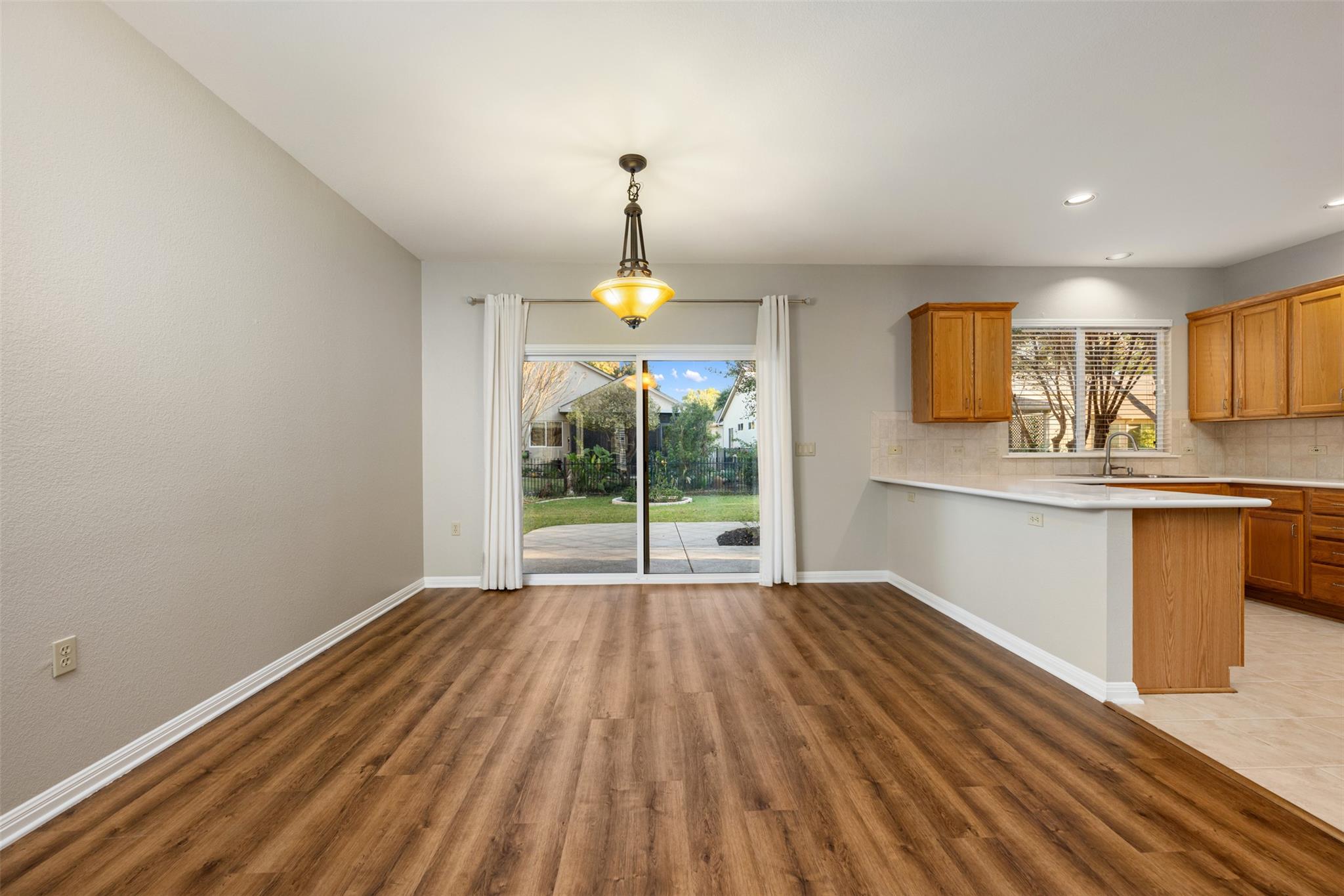 105 Lubbock Dr, Georgetown, TX 78633