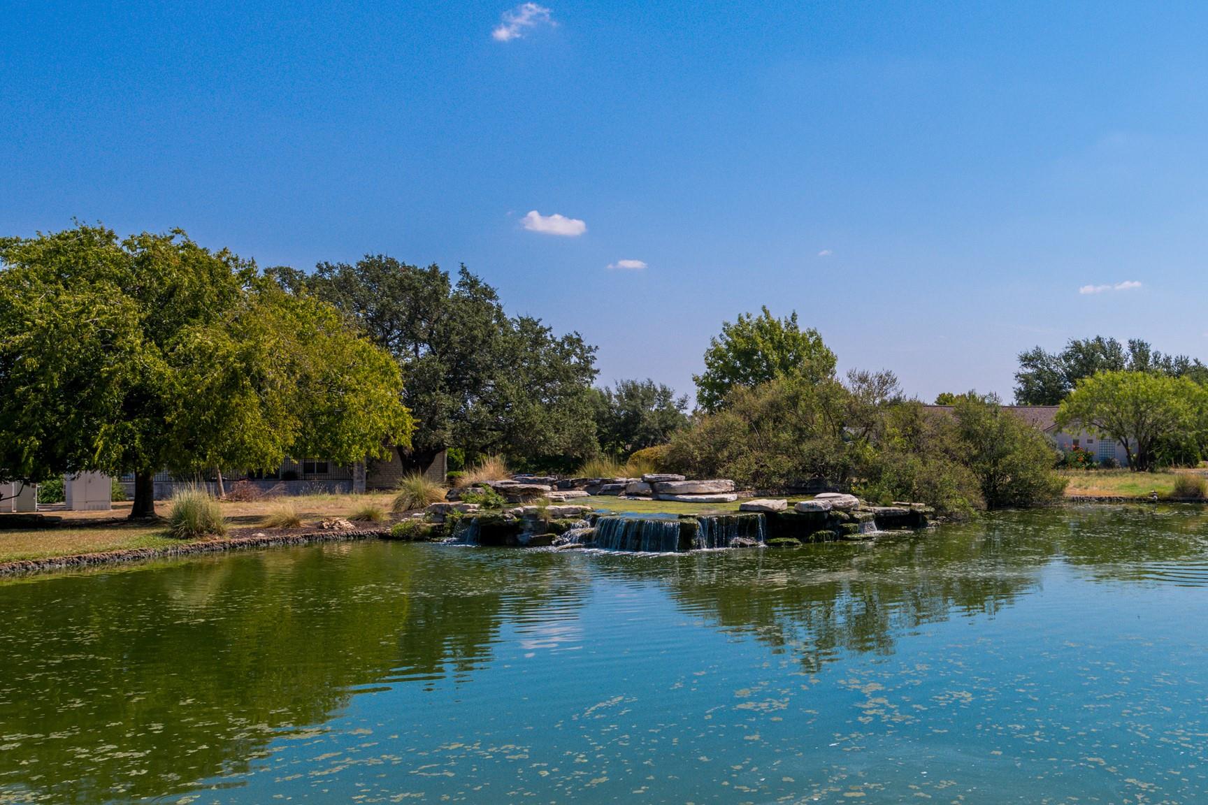 105 Lubbock Dr, Georgetown, TX 78633