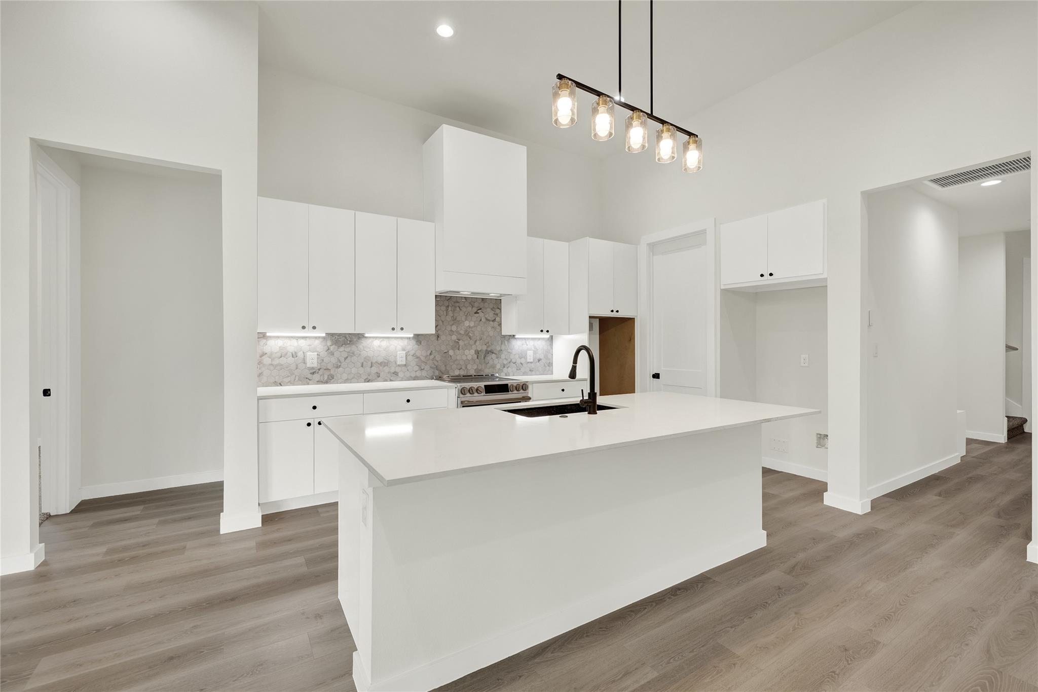 328 Compass Rose, Canyon Lake, TX 78133