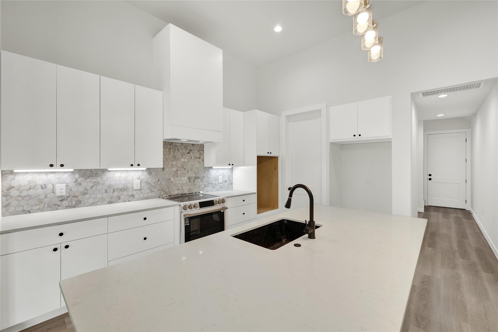 328 Compass Rose, Canyon Lake, TX 78133