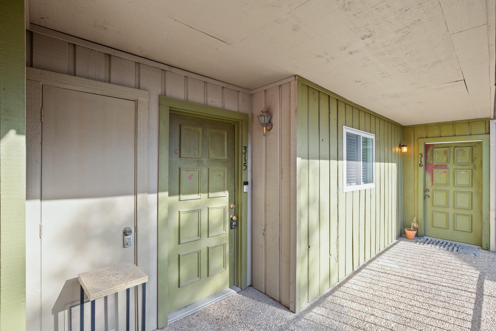 620 S 1st St # 315, Austin, TX 78704