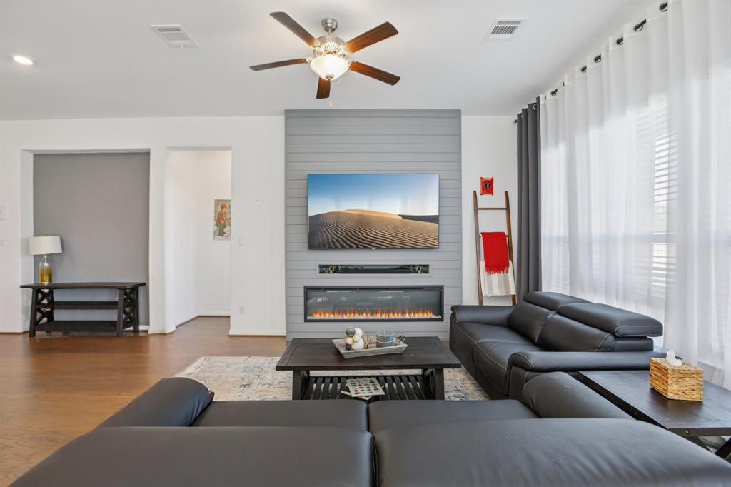 624 Spurlock Way, Liberty Hill, TX 78642