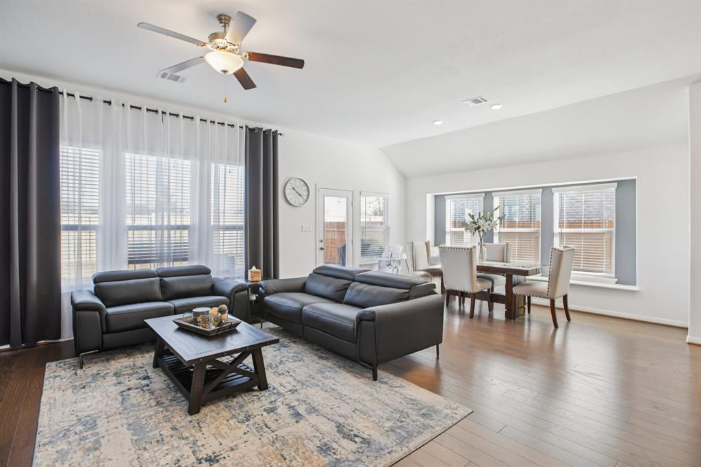 624 Spurlock Way, Liberty Hill, TX 78642