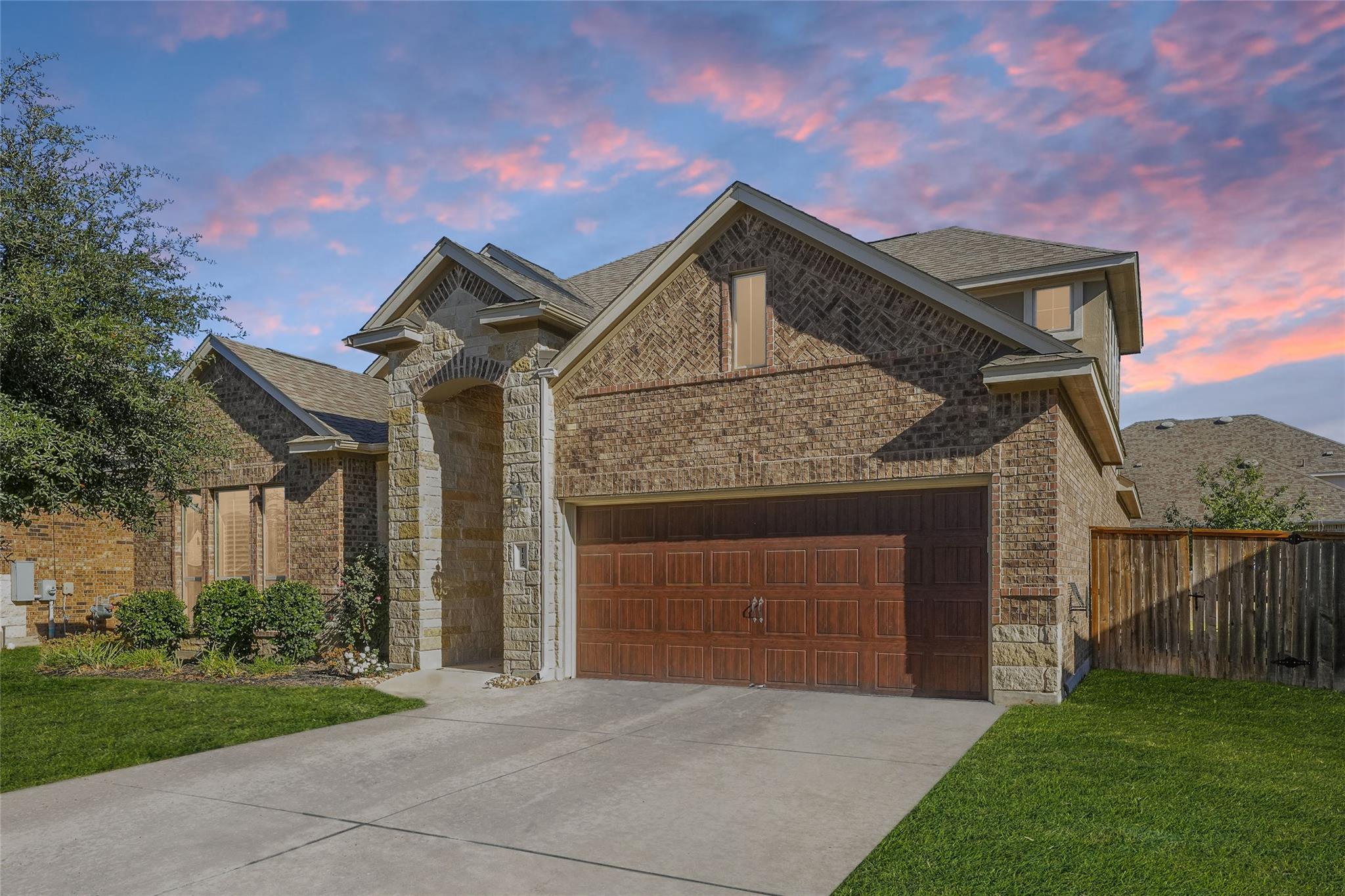 112 Lockhart Loop, Georgetown, TX 78628