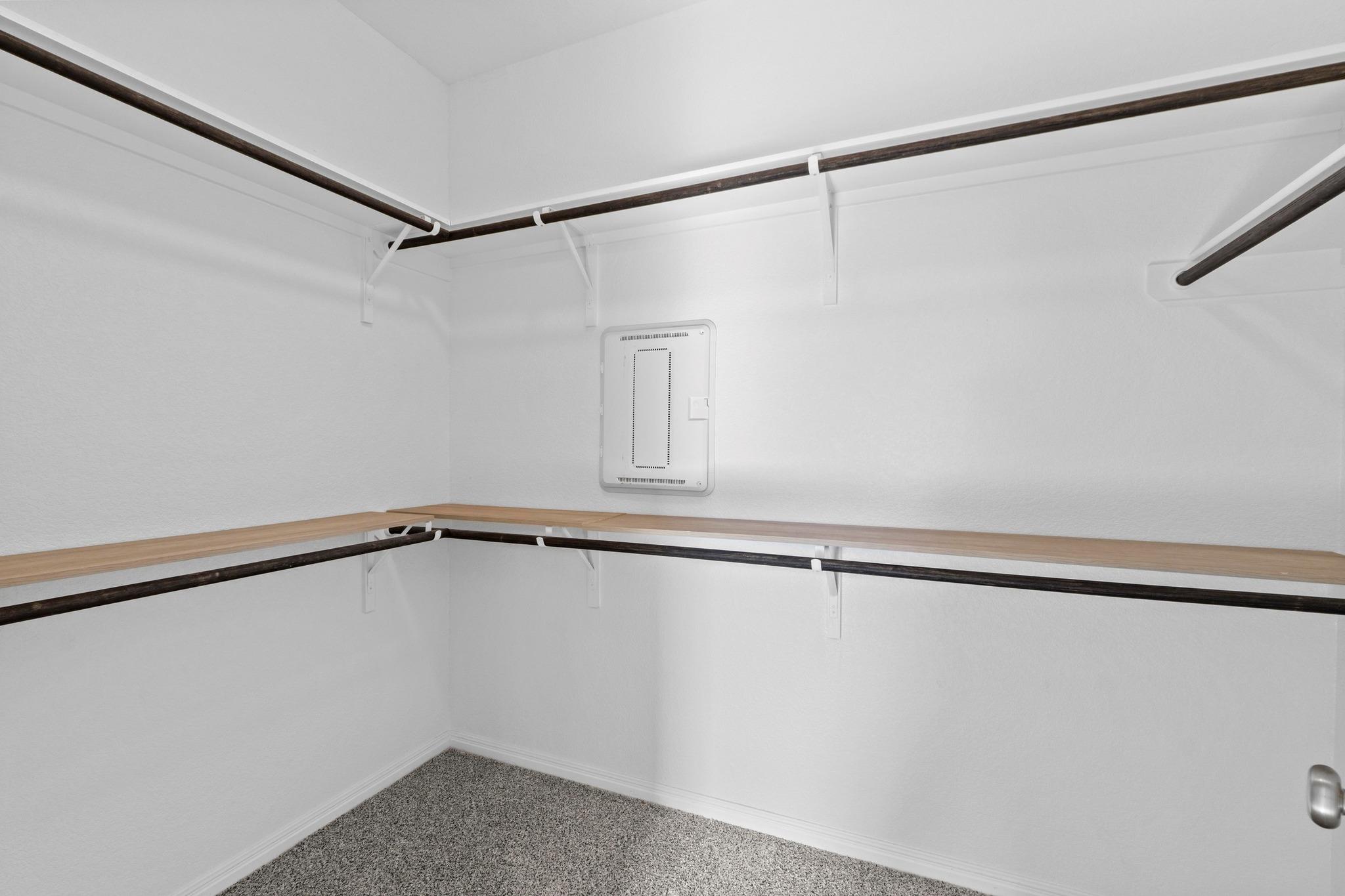 205 AUDIE MURPHY Cir, Leander, TX 78641