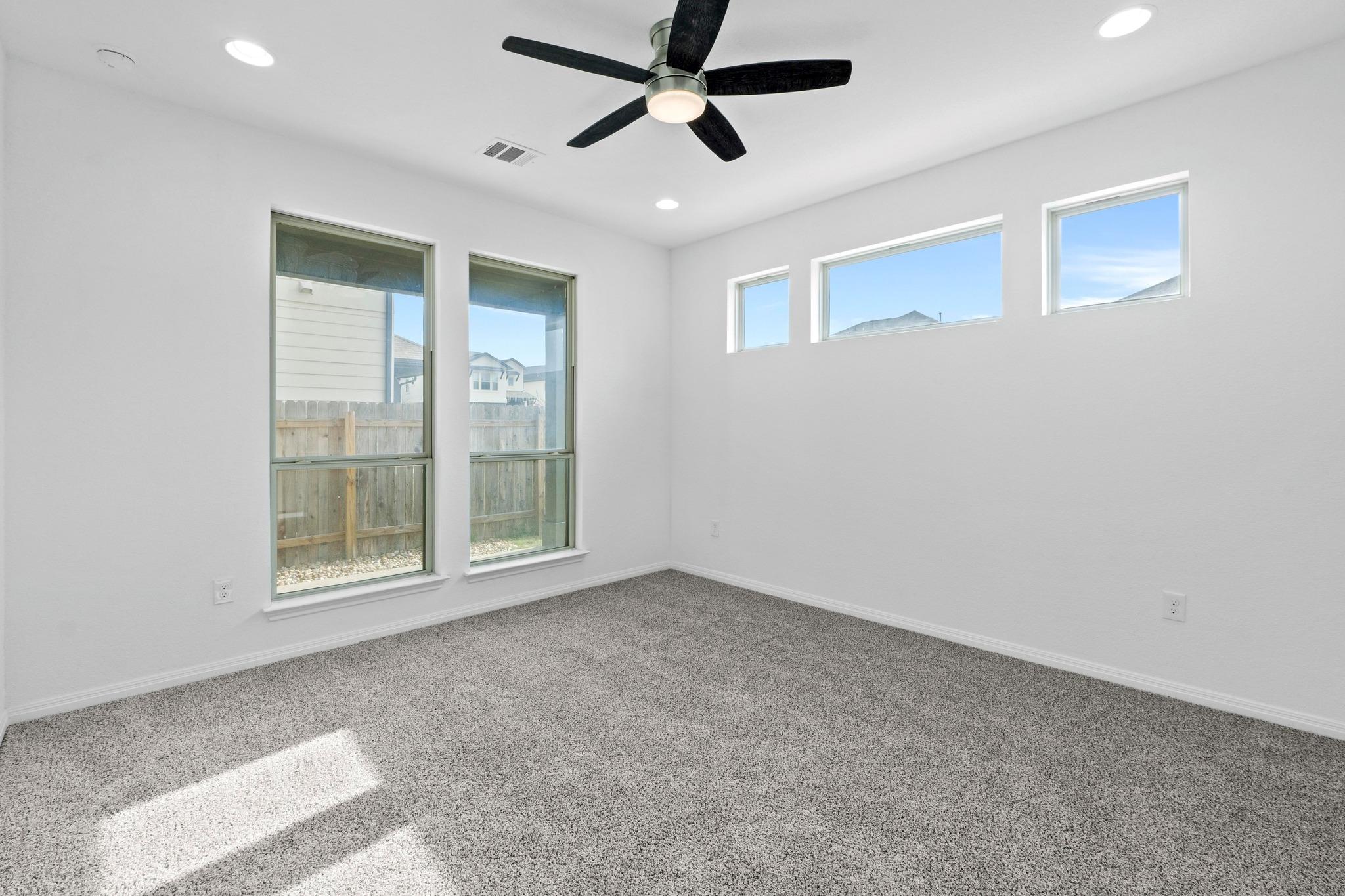 205 AUDIE MURPHY Cir, Leander, TX 78641