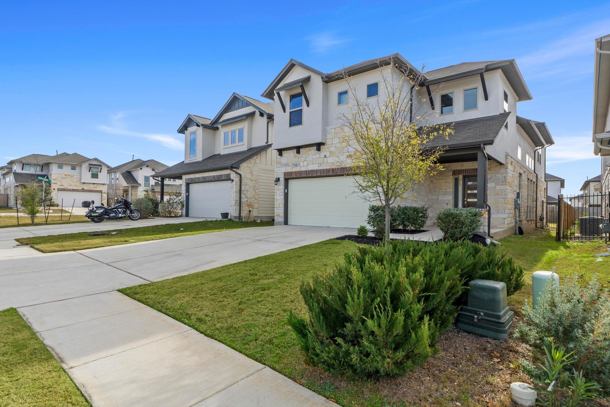 205 AUDIE MURPHY Cir, Leander, TX 78641