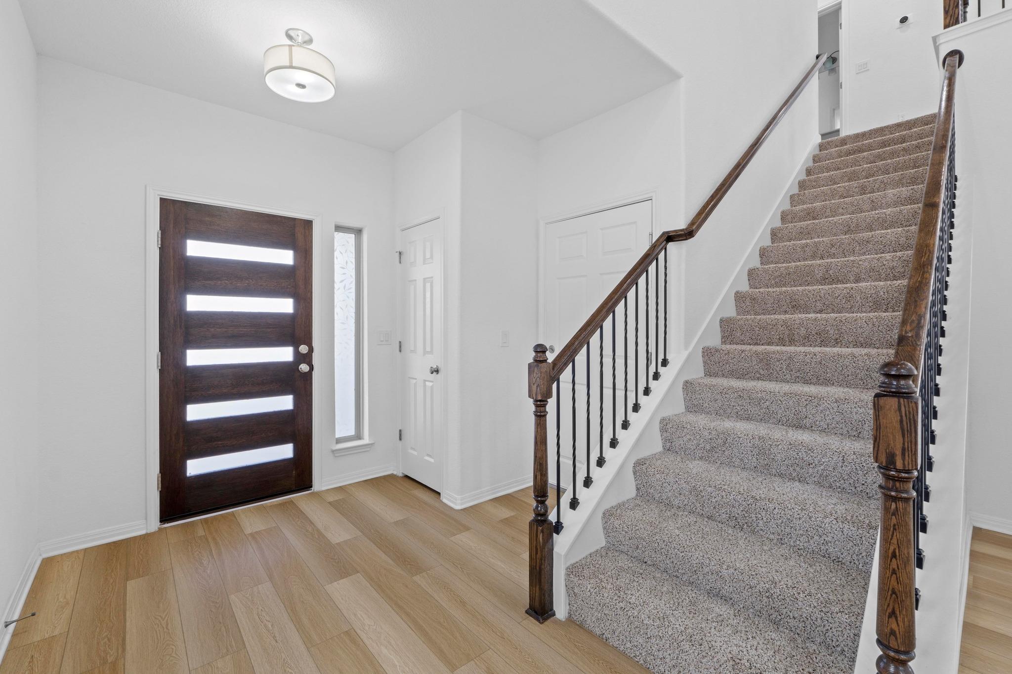 205 AUDIE MURPHY Cir, Leander, TX 78641