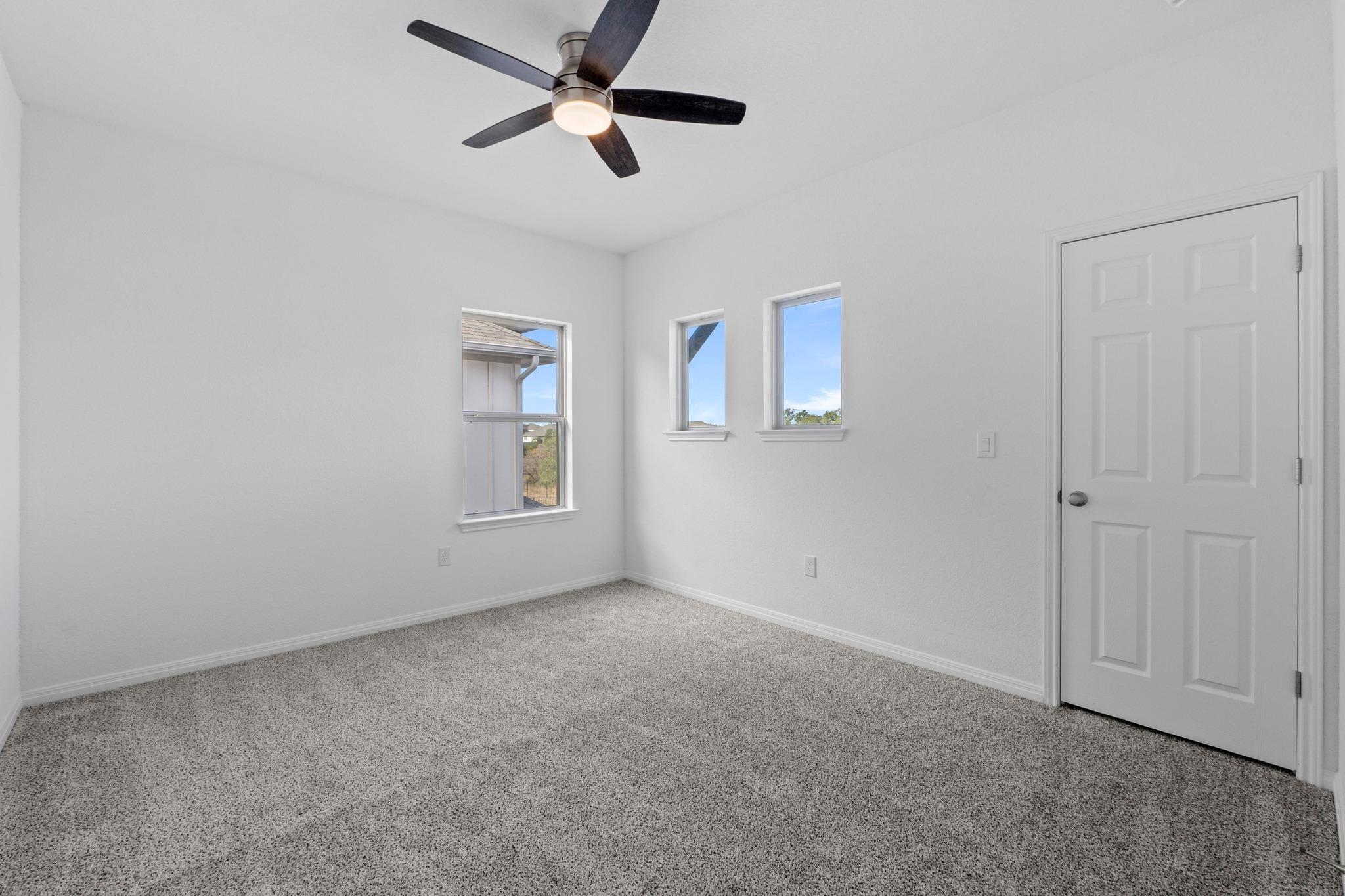 205 AUDIE MURPHY Cir, Leander, TX 78641