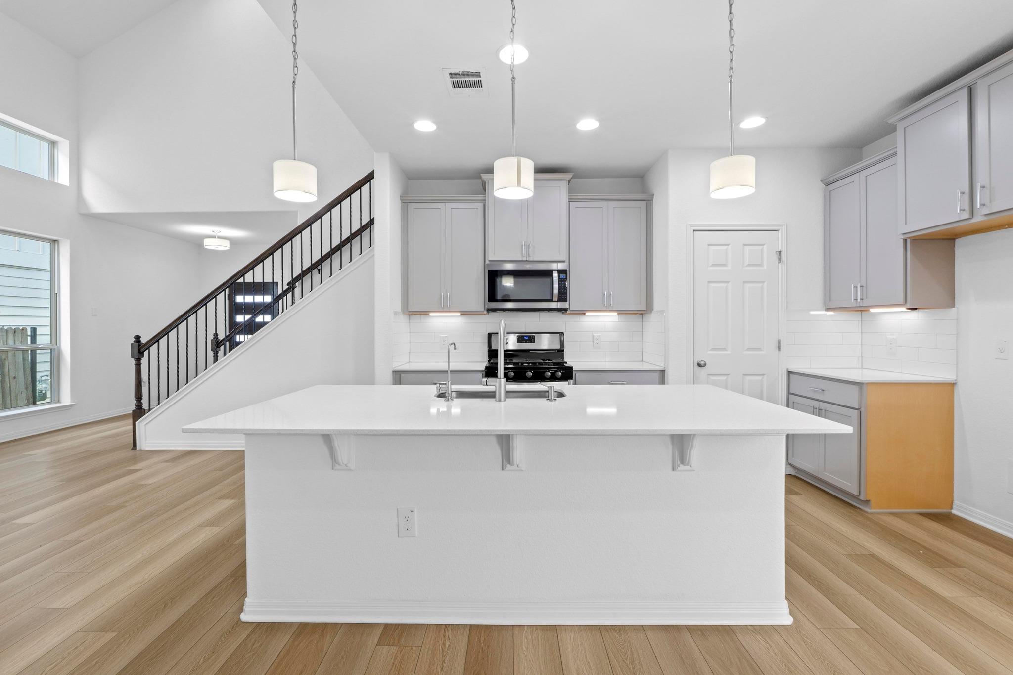 205 AUDIE MURPHY Cir, Leander, TX 78641