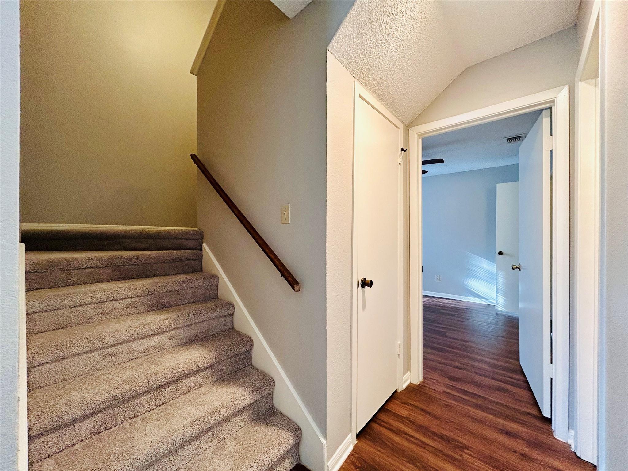 8905 Schick Rd # D, Austin, TX 78729