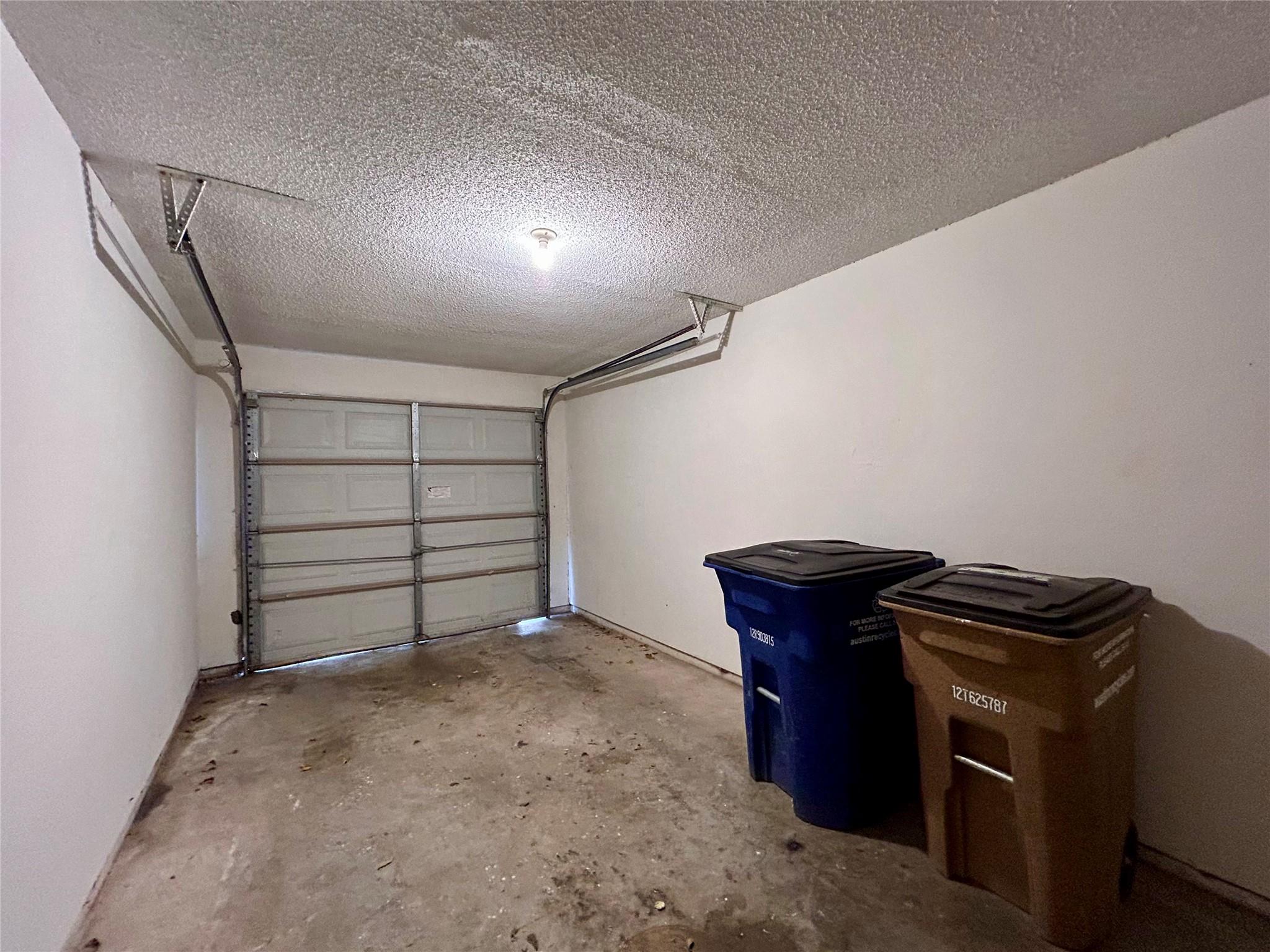 8905 Schick Rd # D, Austin, TX 78729