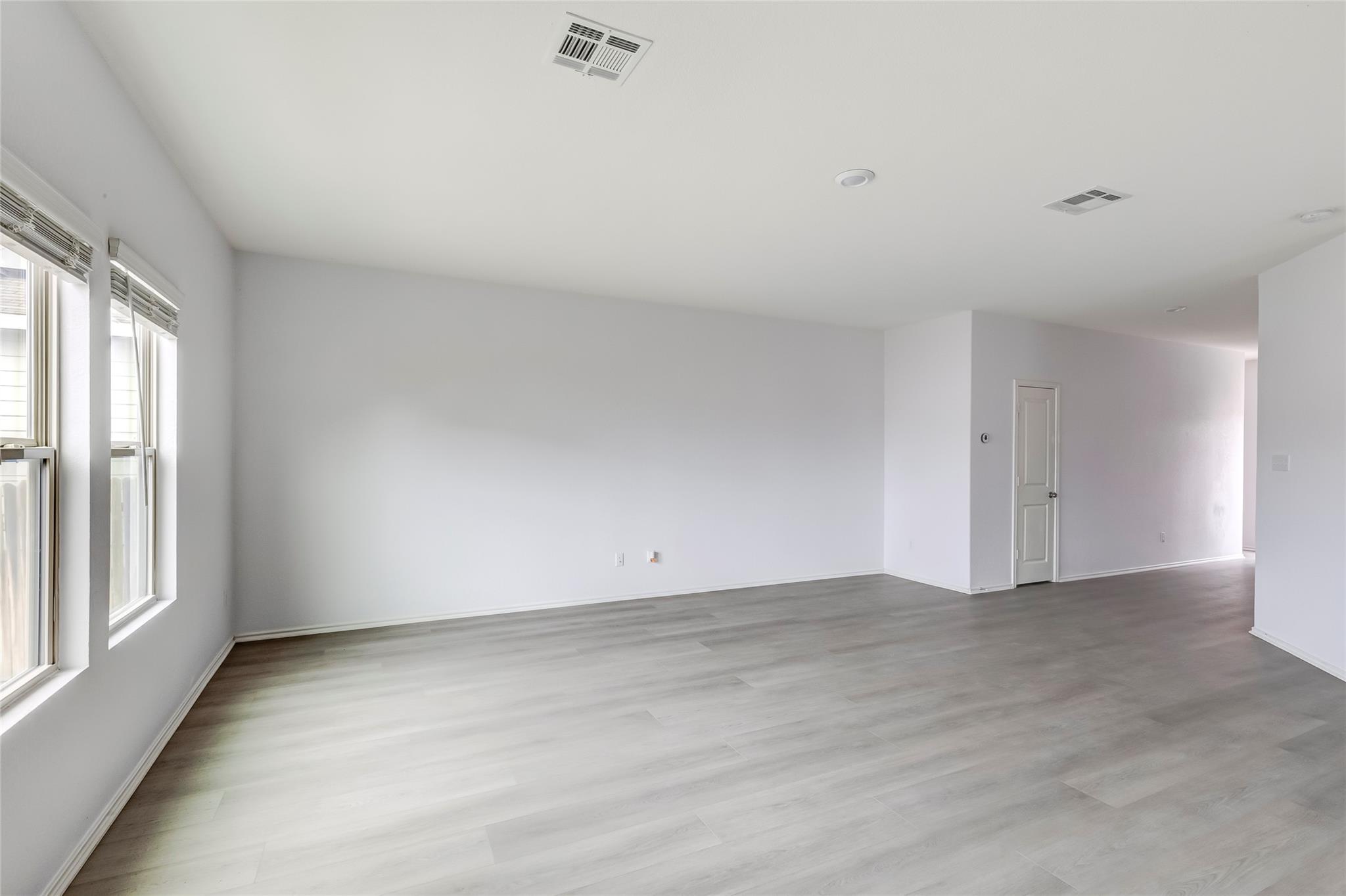 772 Circle Way, Jarrell, TX 76537