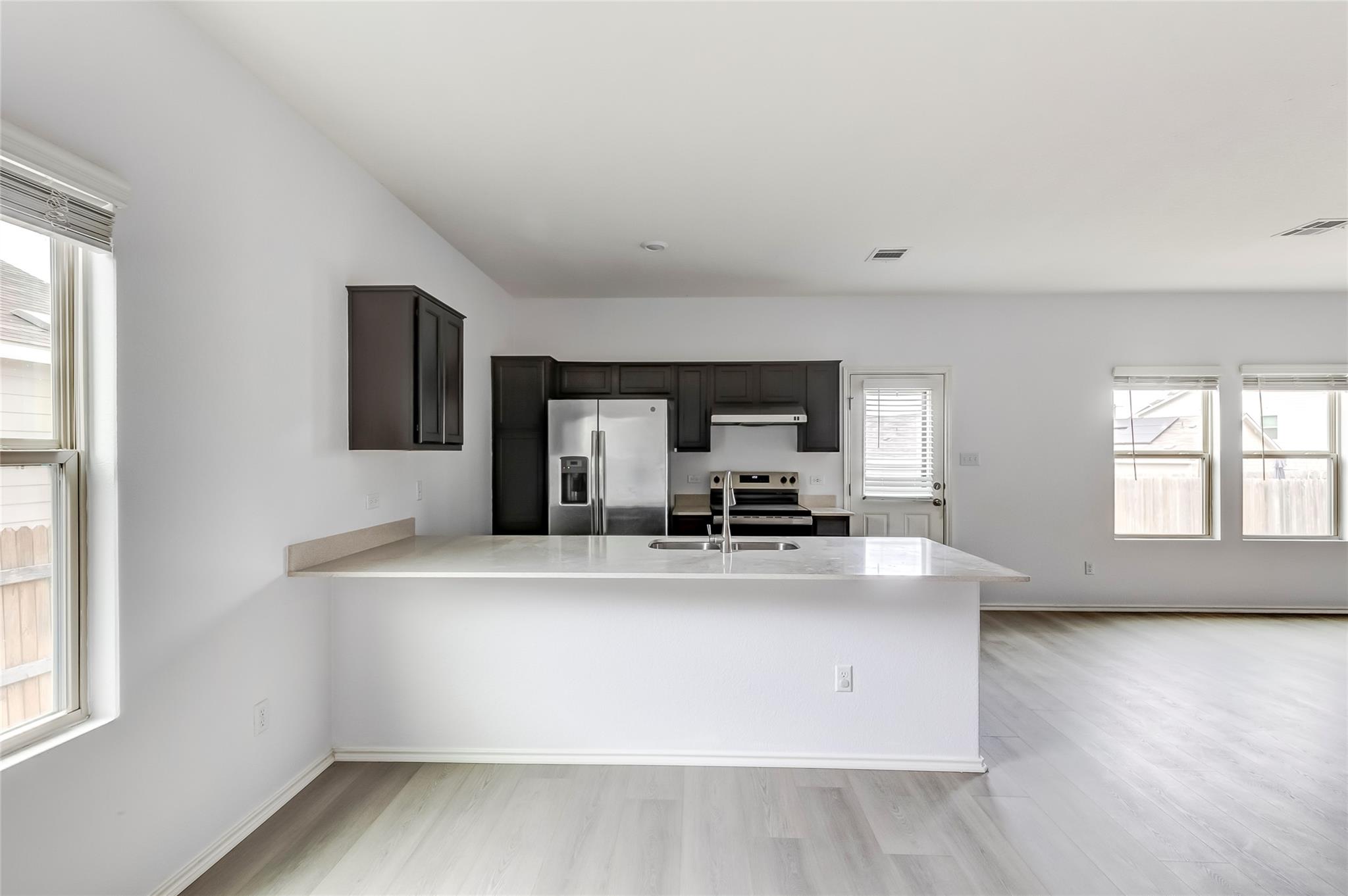 772 Circle Way, Jarrell, TX 76537