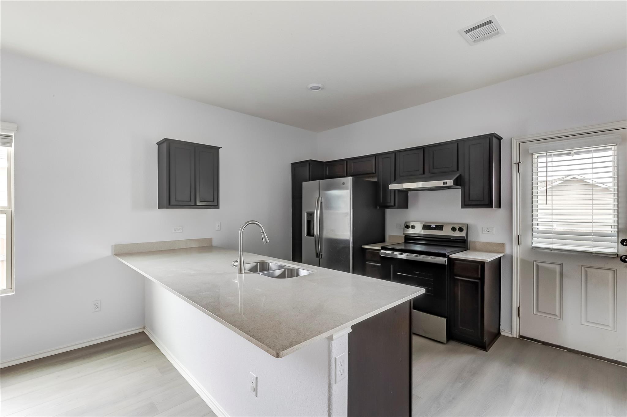 772 Circle Way, Jarrell, TX 76537