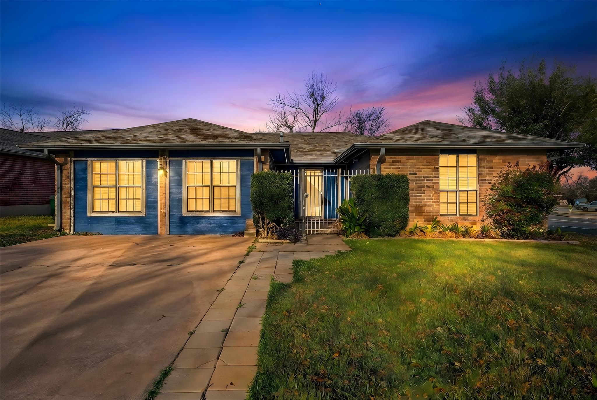 12002 Swan Dr, Austin, TX 78750